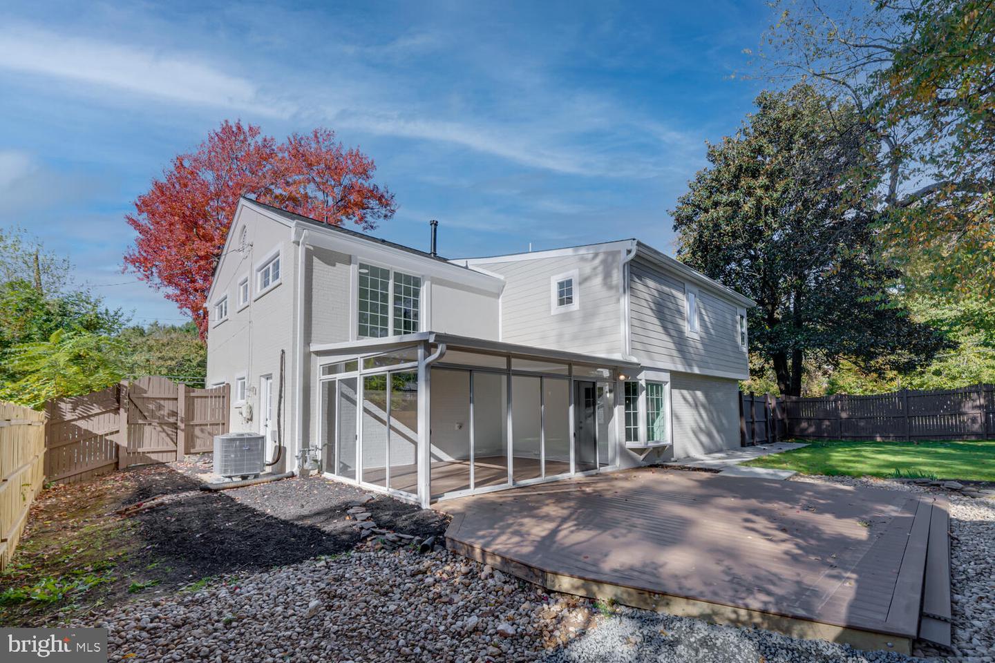 1801 GREAT FALLS ST, MCLEAN, Virginia 22101, 5 Bedrooms Bedrooms, ,4 BathroomsBathrooms,Residential,For sale,1801 GREAT FALLS ST,VAFX2276008 MLS # VAFX2276008 1801 GREAT FALLS ST, MCLEAN, Virginia 22101, 5 Bedrooms Bedrooms, ,4 BathroomsBathrooms,Residential,For sale,1801 GREAT FALLS ST,VAFX2276008 MLS # VAFX2276008