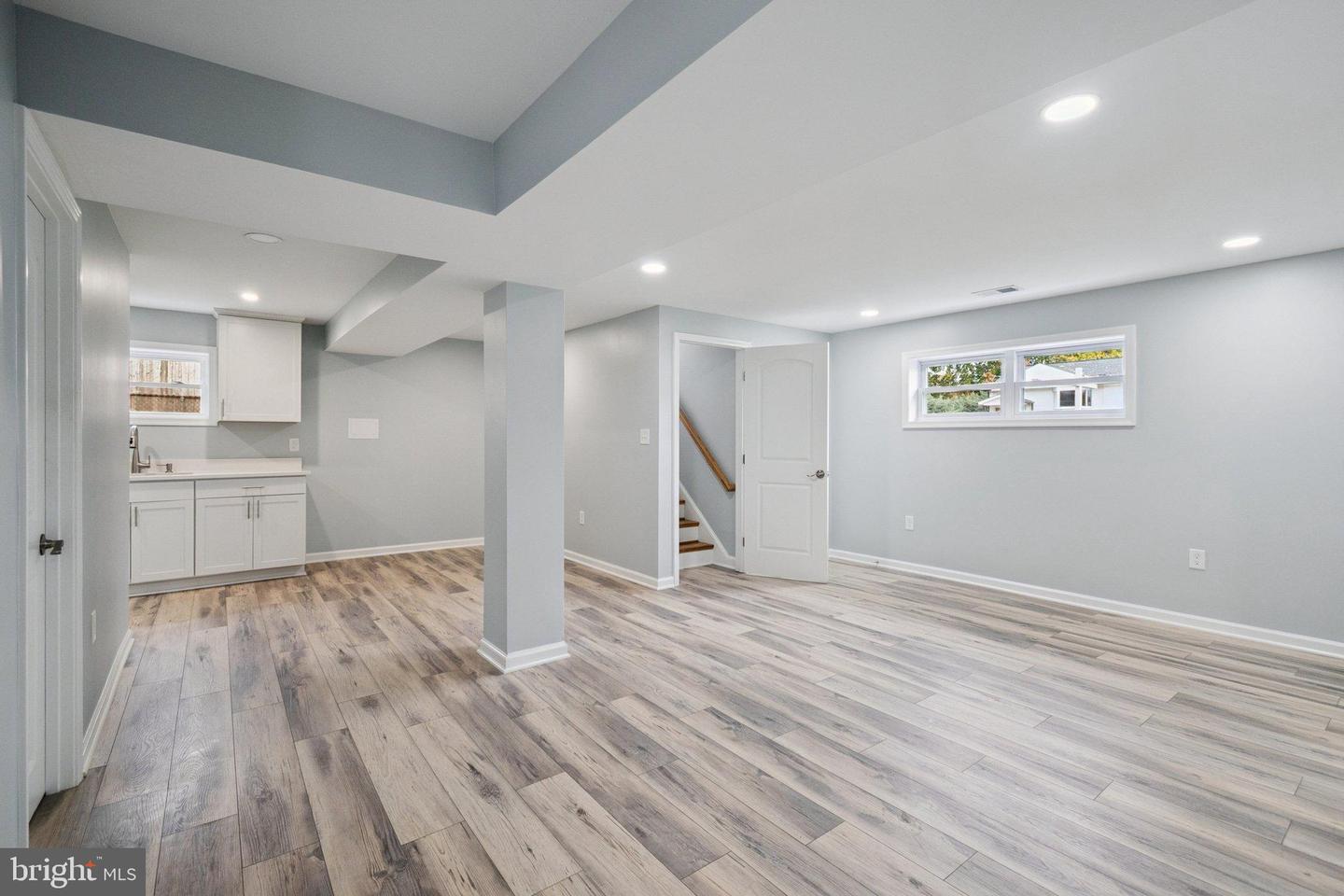 7118 KERR DR, SPRINGFIELD, Virginia 22150, 5 Bedrooms Bedrooms, 11 Rooms Rooms,2 BathroomsBathrooms,Residential,For sale,7118 KERR DR,VAFX2276220 MLS # VAFX2276220 7118 KERR DR, SPRINGFIELD, Virginia 22150, 5 Bedrooms Bedrooms, 11 Rooms Rooms,2 BathroomsBathrooms,Residential,For sale,7118 KERR DR,VAFX2276220 MLS # VAFX2276220