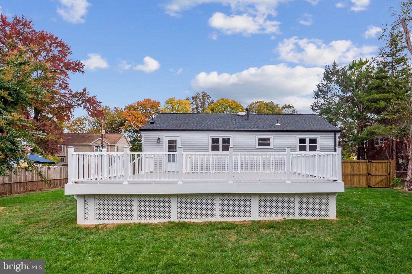 7118 KERR DR, SPRINGFIELD, Virginia 22150, 5 Bedrooms Bedrooms, 11 Rooms Rooms,2 BathroomsBathrooms,Residential,For sale,7118 KERR DR,VAFX2276220 MLS # VAFX2276220 7118 KERR DR, SPRINGFIELD, Virginia 22150, 5 Bedrooms Bedrooms, 11 Rooms Rooms,2 BathroomsBathrooms,Residential,For sale,7118 KERR DR,VAFX2276220 MLS # VAFX2276220