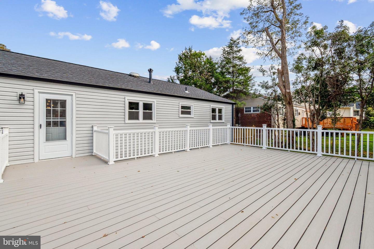 7118 KERR DR, SPRINGFIELD, Virginia 22150, 5 Bedrooms Bedrooms, 11 Rooms Rooms,2 BathroomsBathrooms,Residential,For sale,7118 KERR DR,VAFX2276220 MLS # VAFX2276220 7118 KERR DR, SPRINGFIELD, Virginia 22150, 5 Bedrooms Bedrooms, 11 Rooms Rooms,2 BathroomsBathrooms,Residential,For sale,7118 KERR DR,VAFX2276220 MLS # VAFX2276220