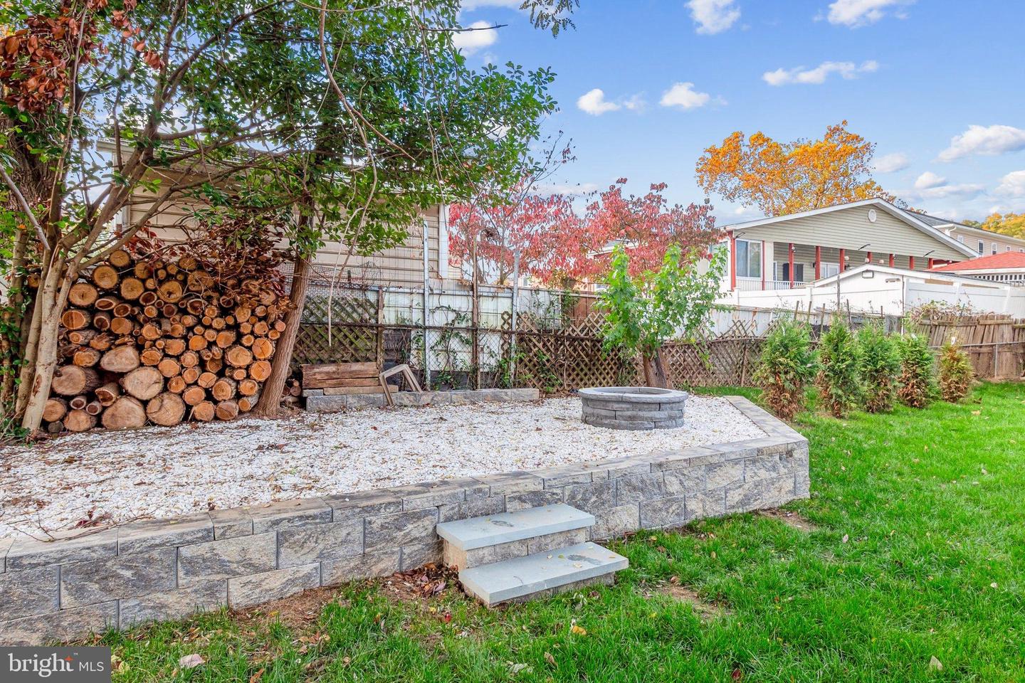 7118 KERR DR, SPRINGFIELD, Virginia 22150, 5 Bedrooms Bedrooms, 11 Rooms Rooms,2 BathroomsBathrooms,Residential,For sale,7118 KERR DR,VAFX2276220 MLS # VAFX2276220 7118 KERR DR, SPRINGFIELD, Virginia 22150, 5 Bedrooms Bedrooms, 11 Rooms Rooms,2 BathroomsBathrooms,Residential,For sale,7118 KERR DR,VAFX2276220 MLS # VAFX2276220