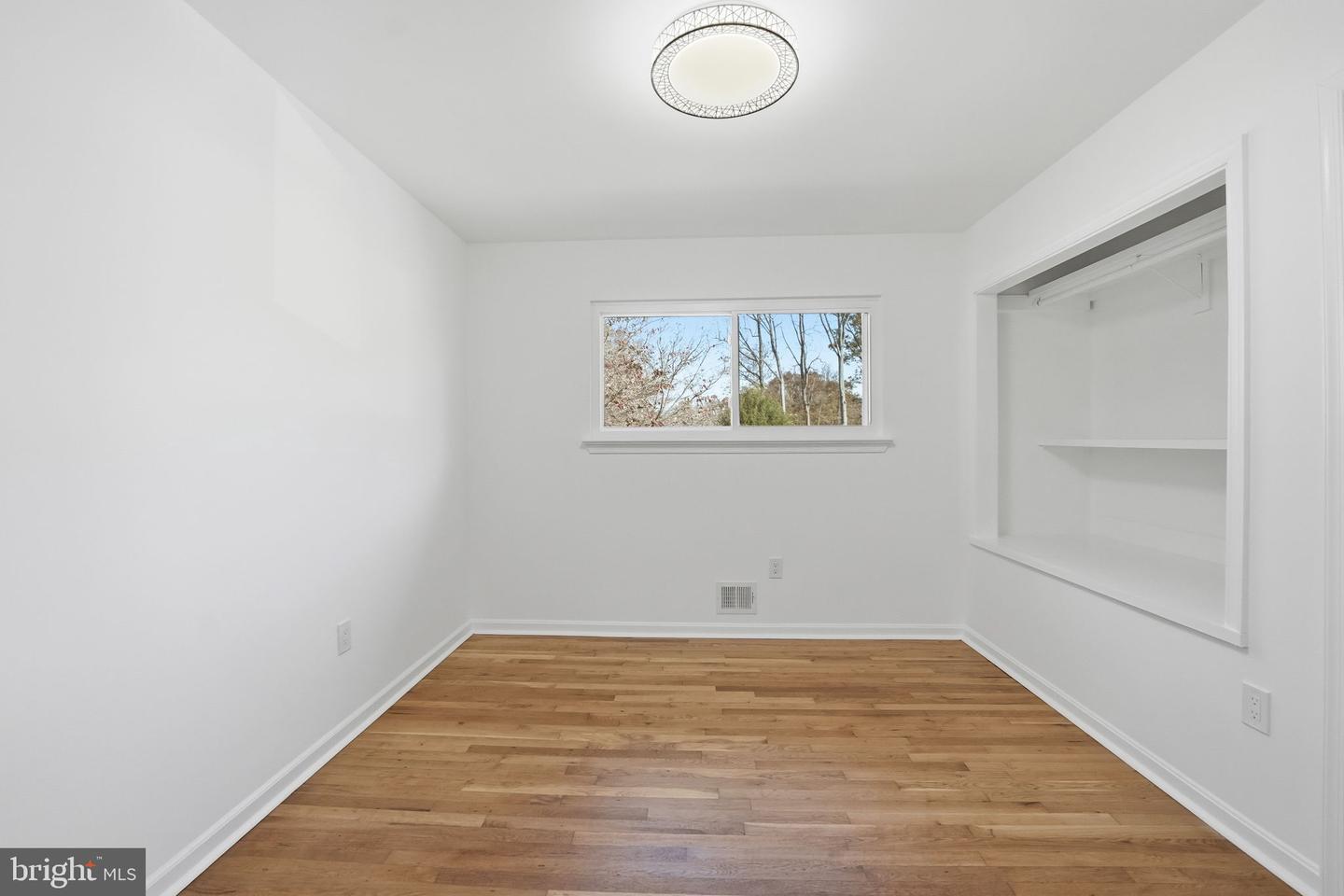 7717 GLENISTER DR, SPRINGFIELD, Virginia 22152, 6 Bedrooms Bedrooms, ,3 BathroomsBathrooms,Residential,For sale,7717 GLENISTER DR,VAFX2277564 MLS # VAFX2277564 7717 GLENISTER DR, SPRINGFIELD, Virginia 22152, 6 Bedrooms Bedrooms, ,3 BathroomsBathrooms,Residential,For sale,7717 GLENISTER DR,VAFX2277564 MLS # VAFX2277564