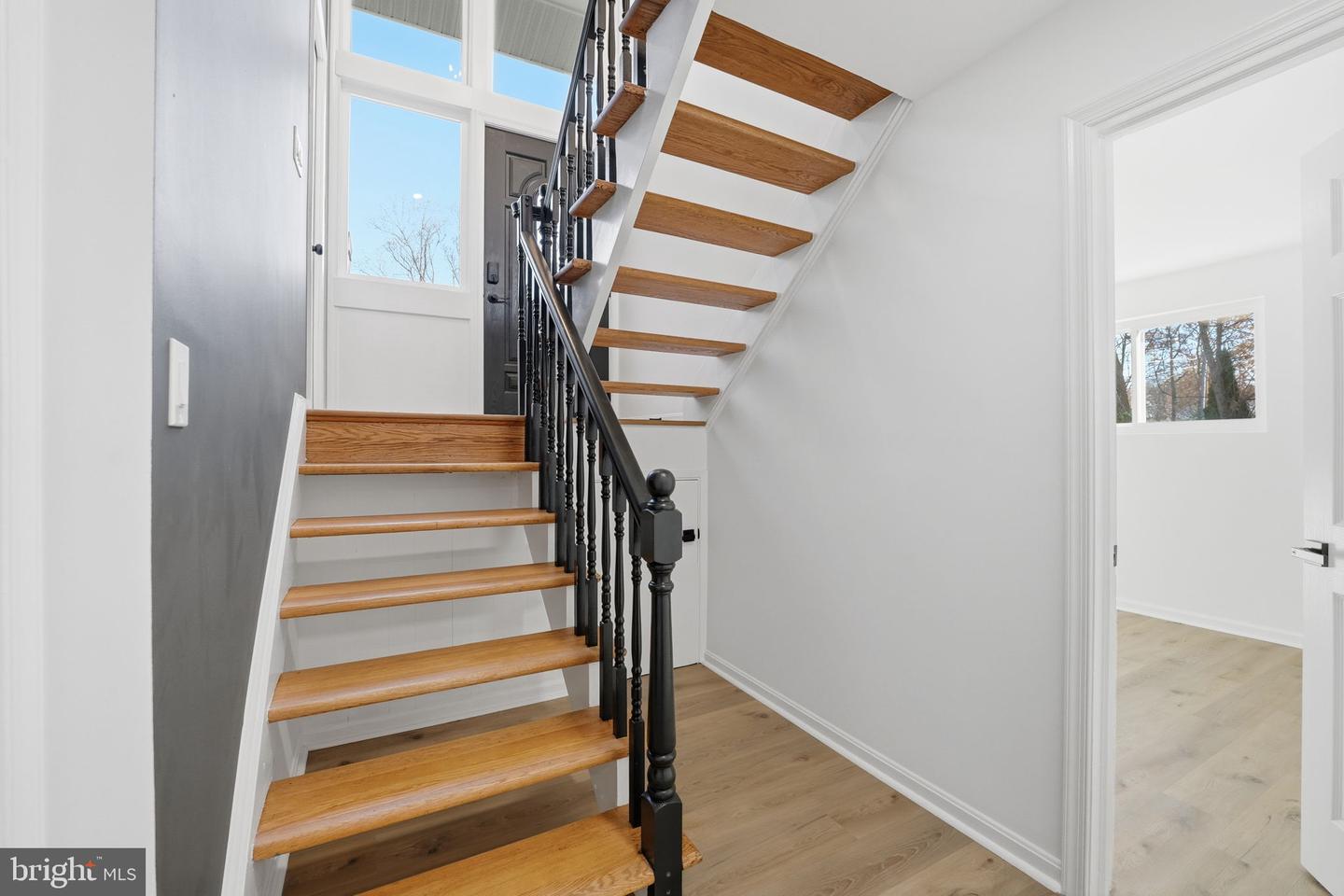 7717 GLENISTER DR, SPRINGFIELD, Virginia 22152, 6 Bedrooms Bedrooms, ,3 BathroomsBathrooms,Residential,For sale,7717 GLENISTER DR,VAFX2277564 MLS # VAFX2277564 7717 GLENISTER DR, SPRINGFIELD, Virginia 22152, 6 Bedrooms Bedrooms, ,3 BathroomsBathrooms,Residential,For sale,7717 GLENISTER DR,VAFX2277564 MLS # VAFX2277564