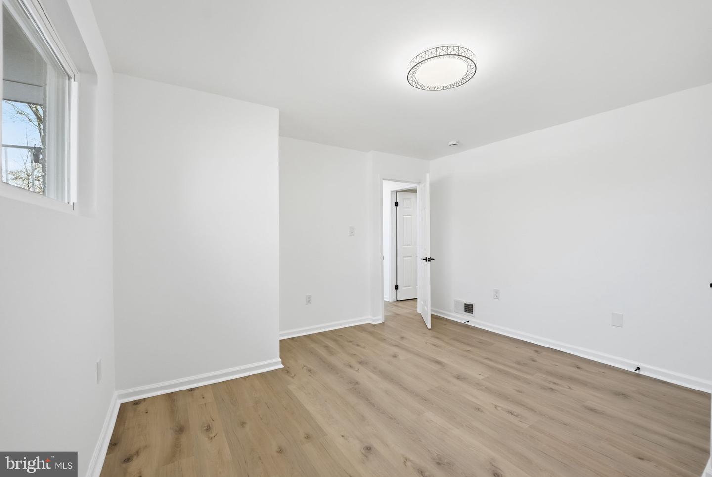 7717 GLENISTER DR, SPRINGFIELD, Virginia 22152, 6 Bedrooms Bedrooms, ,3 BathroomsBathrooms,Residential,For sale,7717 GLENISTER DR,VAFX2277564 MLS # VAFX2277564 7717 GLENISTER DR, SPRINGFIELD, Virginia 22152, 6 Bedrooms Bedrooms, ,3 BathroomsBathrooms,Residential,For sale,7717 GLENISTER DR,VAFX2277564 MLS # VAFX2277564