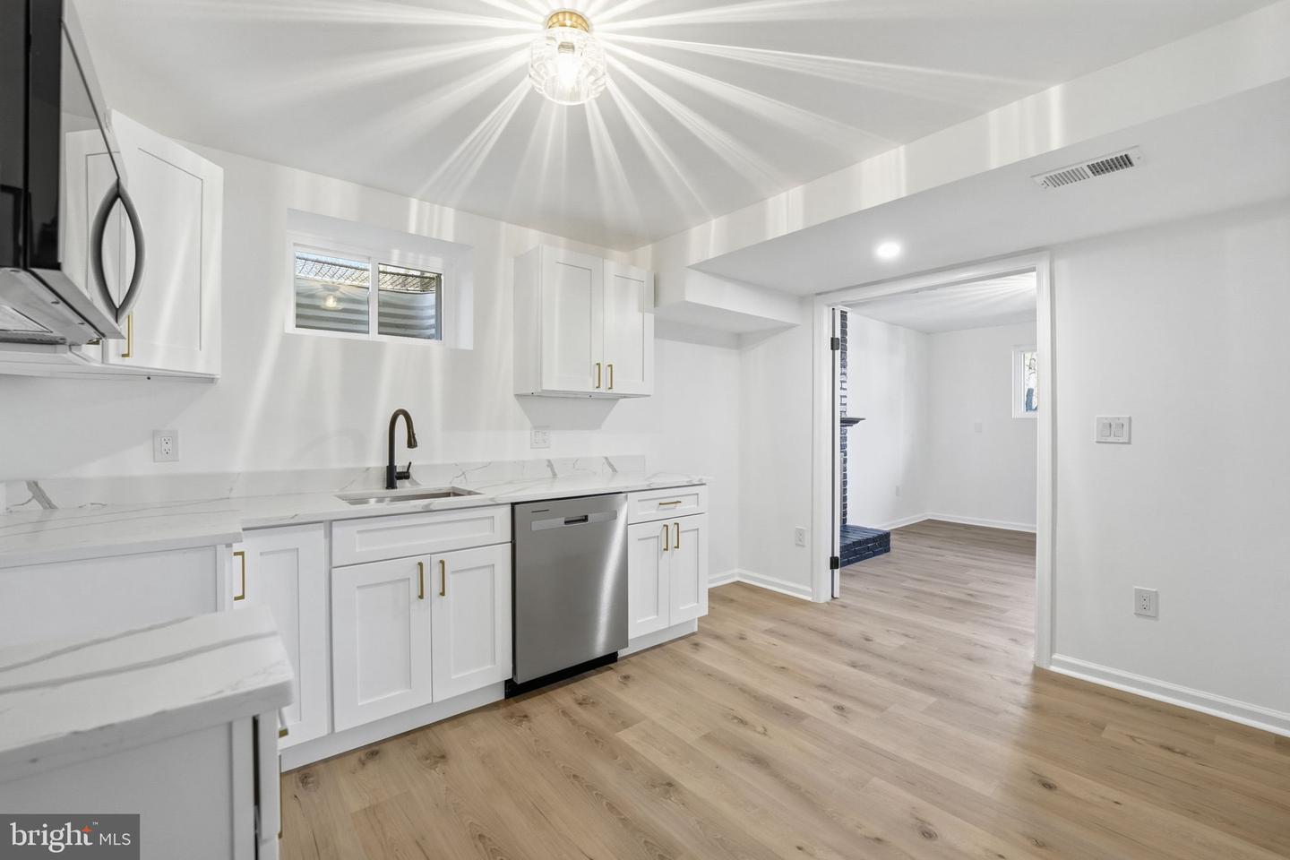 7717 GLENISTER DR, SPRINGFIELD, Virginia 22152, 6 Bedrooms Bedrooms, ,3 BathroomsBathrooms,Residential,For sale,7717 GLENISTER DR,VAFX2277564 MLS # VAFX2277564 7717 GLENISTER DR, SPRINGFIELD, Virginia 22152, 6 Bedrooms Bedrooms, ,3 BathroomsBathrooms,Residential,For sale,7717 GLENISTER DR,VAFX2277564 MLS # VAFX2277564