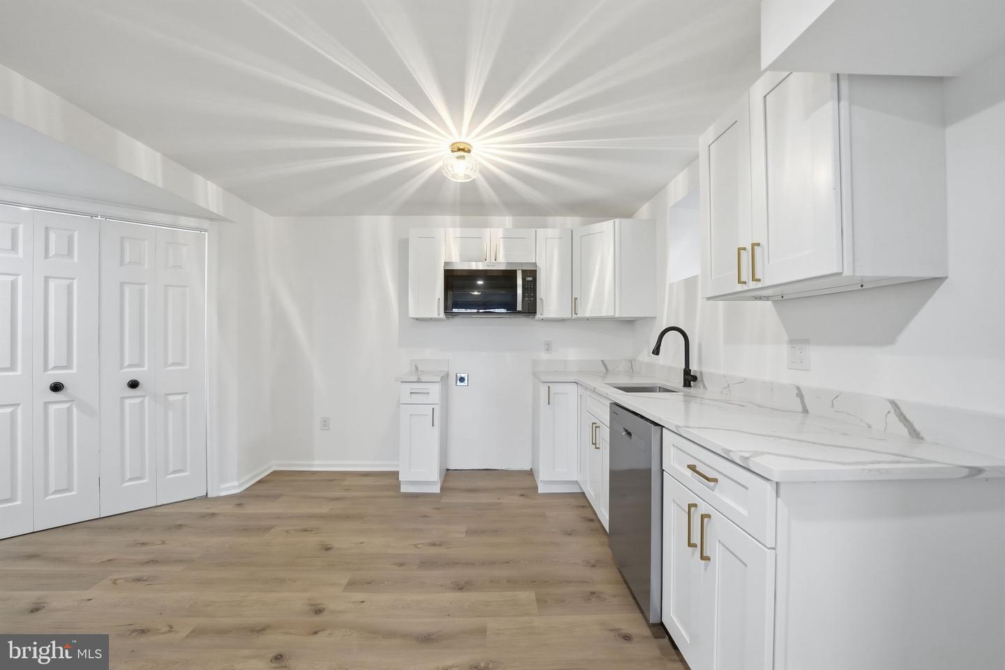 7717 GLENISTER DR, SPRINGFIELD, Virginia 22152, 6 Bedrooms Bedrooms, ,3 BathroomsBathrooms,Residential,For sale,7717 GLENISTER DR,VAFX2277564 MLS # VAFX2277564 7717 GLENISTER DR, SPRINGFIELD, Virginia 22152, 6 Bedrooms Bedrooms, ,3 BathroomsBathrooms,Residential,For sale,7717 GLENISTER DR,VAFX2277564 MLS # VAFX2277564