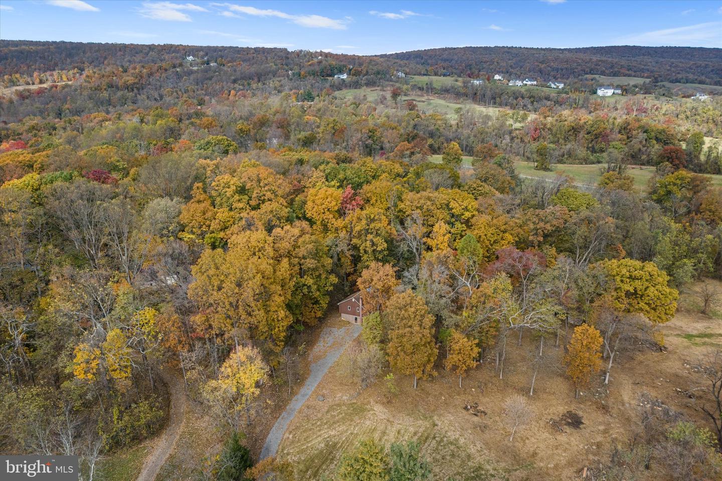 16559 WOODCHASE LN, ROUND HILL, Virginia 20141, ,Residential,For sale,16559 WOODCHASE LN,VALO2110508 MLS # VALO2110508 16559 WOODCHASE LN, ROUND HILL, Virginia 20141, ,Residential,For sale,16559 WOODCHASE LN,VALO2110508 MLS # VALO2110508