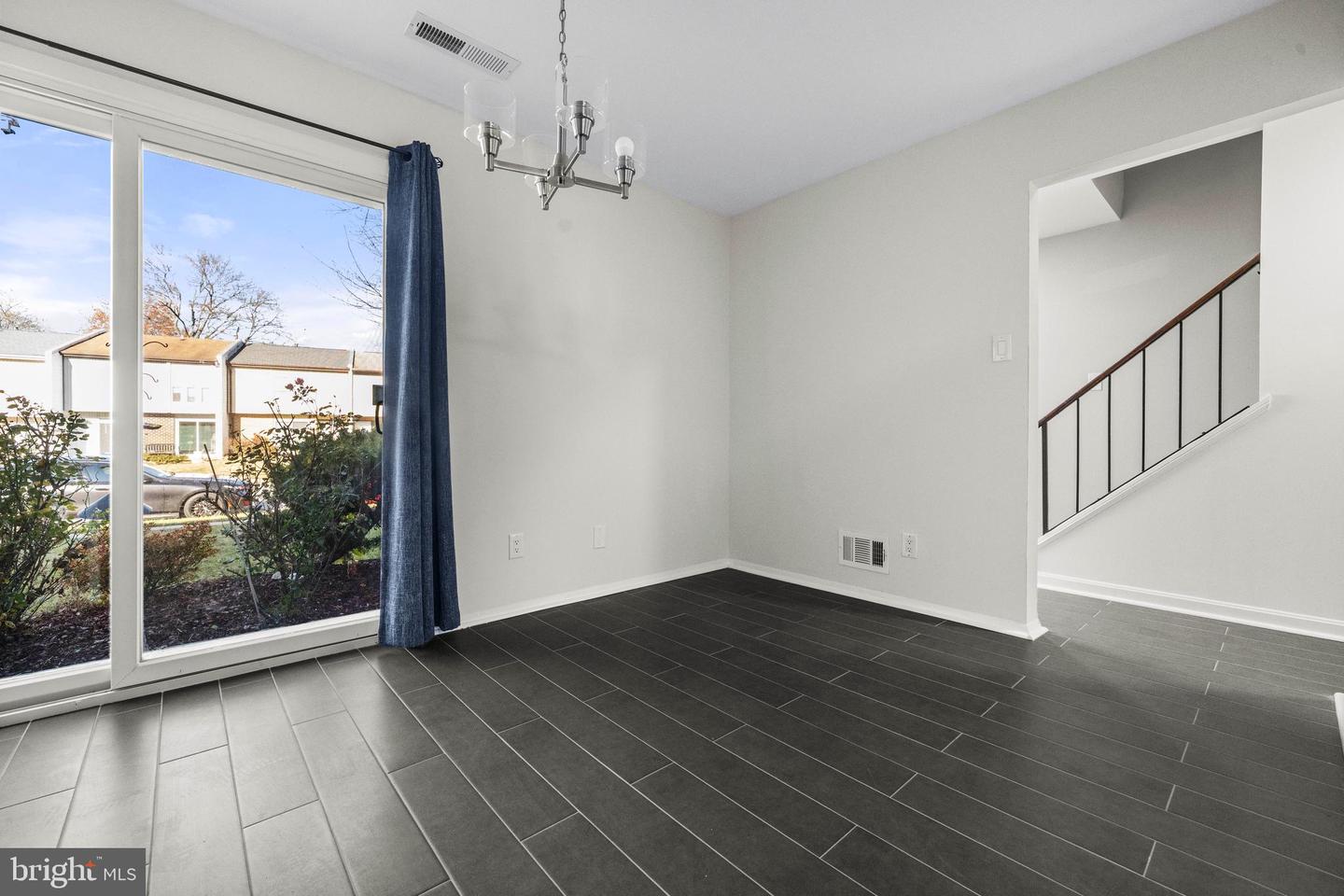 7287 HILLARY ST, ALEXANDRIA, Virginia 22315, 3 Bedrooms Bedrooms, ,2 BathroomsBathrooms,Residential,For sale,7287 HILLARY ST,VAFX2277814 MLS # VAFX2277814