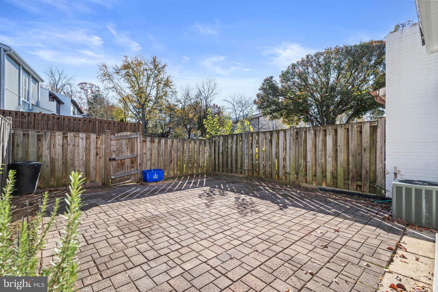 7287 HILLARY ST, ALEXANDRIA, Virginia 22315, 3 Bedrooms Bedrooms, ,2 BathroomsBathrooms,Residential,For sale,7287 HILLARY ST,VAFX2277814 MLS # VAFX2277814