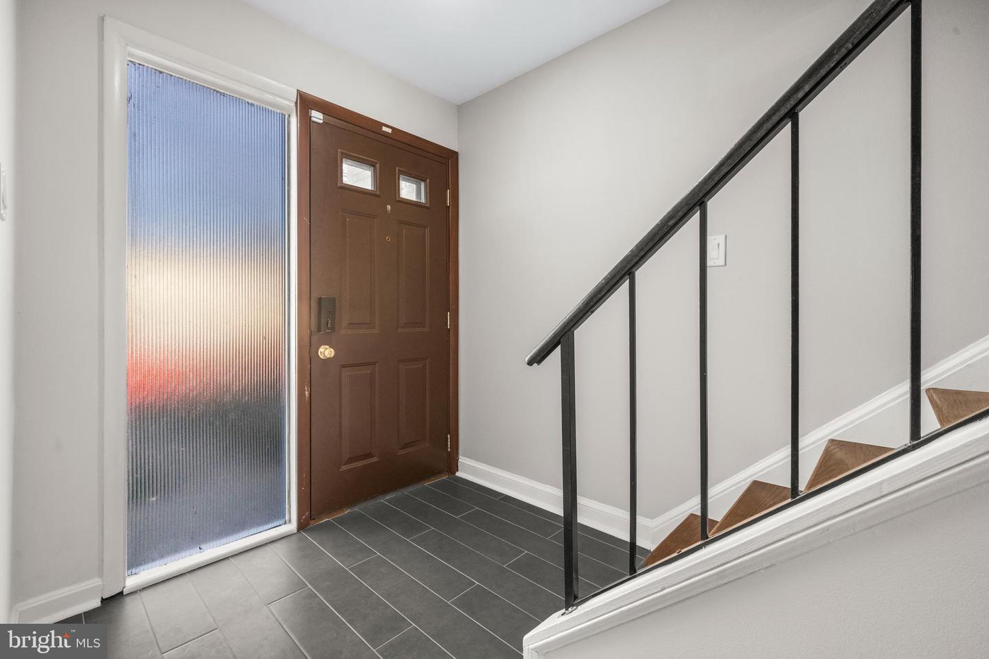 7287 HILLARY ST, ALEXANDRIA, Virginia 22315, 3 Bedrooms Bedrooms, ,2 BathroomsBathrooms,Residential,For sale,7287 HILLARY ST,VAFX2277814 MLS # VAFX2277814