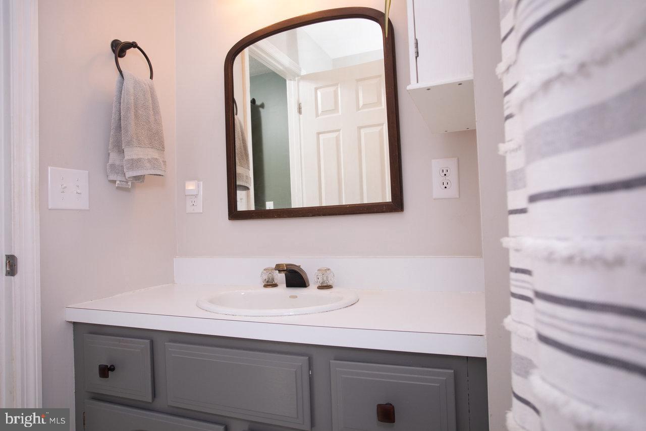 3085 KOFFEE LN, ROCKINGHAM, Virginia 22801, 3 Bedrooms Bedrooms, ,2 BathroomsBathrooms,Residential,For sale,3085 KOFFEE LN,VARO2002700 MLS # VARO2002700 3085 KOFFEE LN, ROCKINGHAM, Virginia 22801, 3 Bedrooms Bedrooms, ,2 BathroomsBathrooms,Residential,For sale,3085 KOFFEE LN,VARO2002700 MLS # VARO2002700