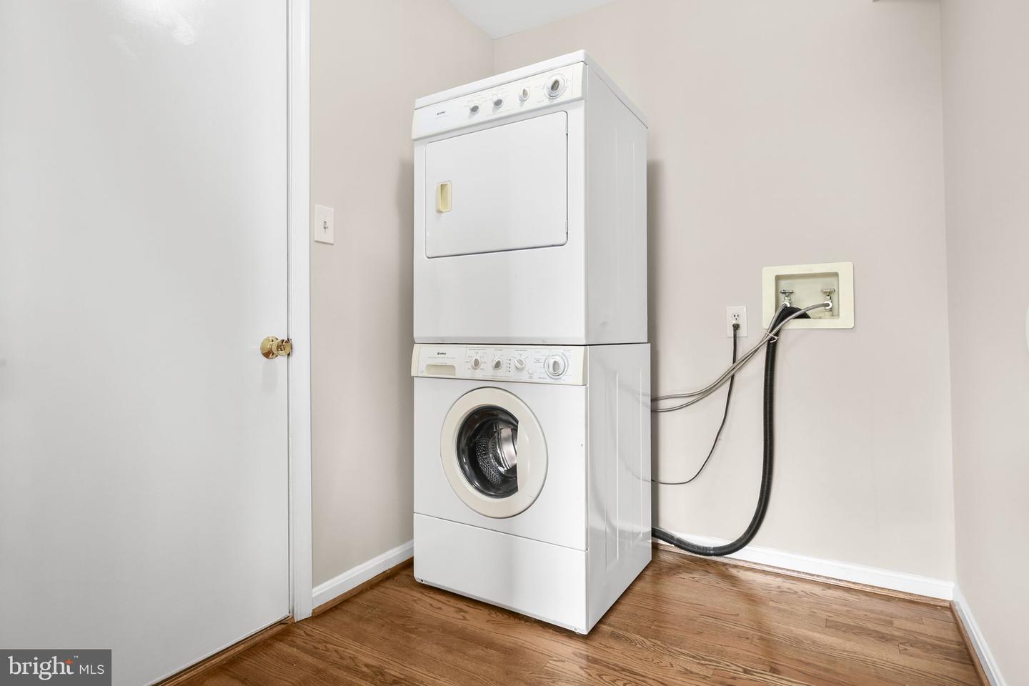 6901 LAKELAND WAY, FREDERICKSBURG, Virginia 22407, 5 Bedrooms Bedrooms, ,3 BathroomsBathrooms,Residential,For sale,6901 LAKELAND WAY,VASP2037450 MLS # VASP2037450