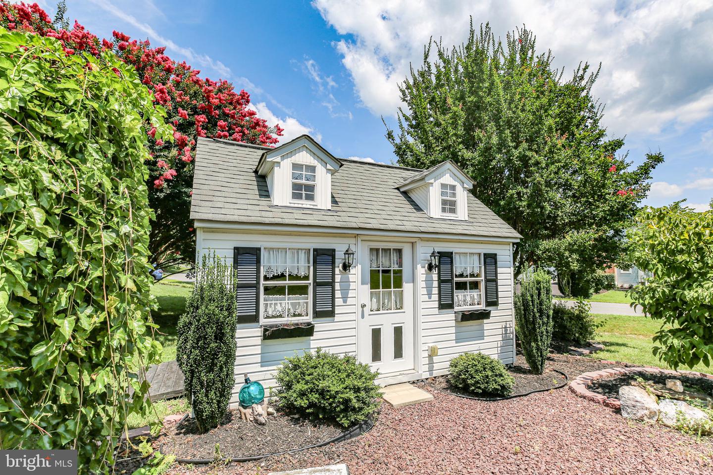 6901 LAKELAND WAY, FREDERICKSBURG, Virginia 22407, 5 Bedrooms Bedrooms, ,3 BathroomsBathrooms,Residential,For sale,6901 LAKELAND WAY,VASP2037450 MLS # VASP2037450