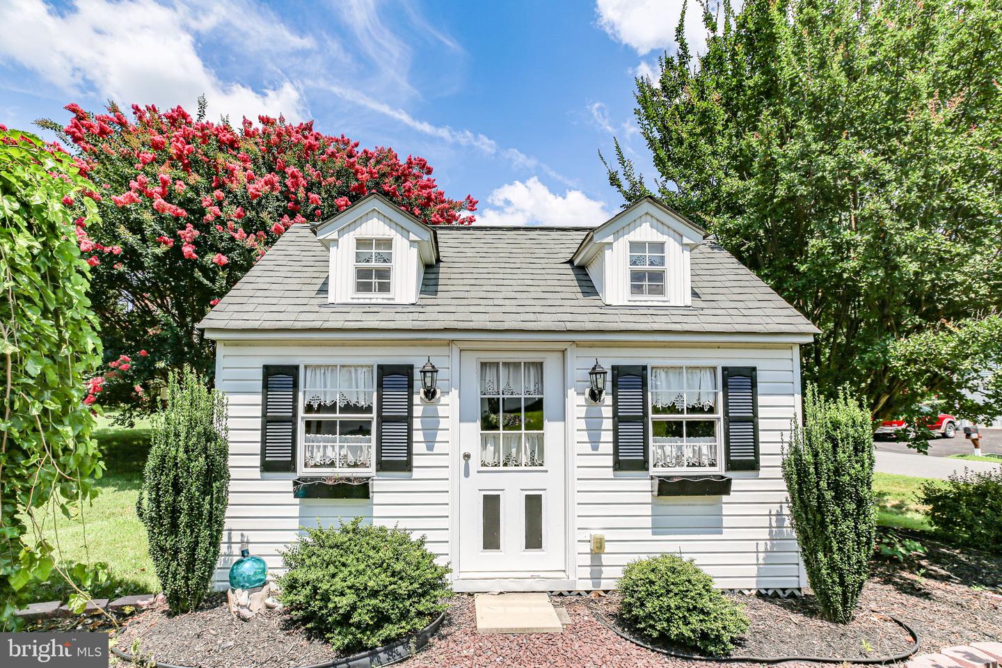 6901 LAKELAND WAY, FREDERICKSBURG, Virginia 22407, 5 Bedrooms Bedrooms, ,3 BathroomsBathrooms,Residential,For sale,6901 LAKELAND WAY,VASP2037450 MLS # VASP2037450