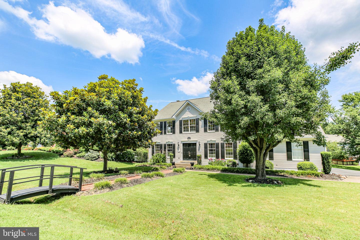 6901 LAKELAND WAY, FREDERICKSBURG, Virginia 22407, 5 Bedrooms Bedrooms, ,3 BathroomsBathrooms,Residential,For sale,6901 LAKELAND WAY,VASP2037450 MLS # VASP2037450