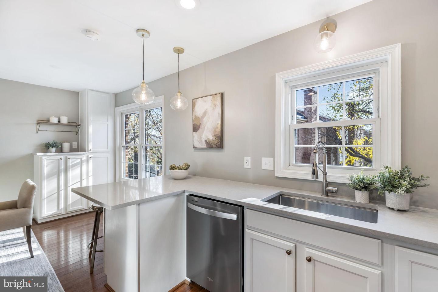 5406 BARRISTER PL, ALEXANDRIA, Virginia 22304, 3 Bedrooms Bedrooms, ,2 BathroomsBathrooms,Residential,For sale,5406 BARRISTER PL,VAAX2051550 MLS # VAAX2051550