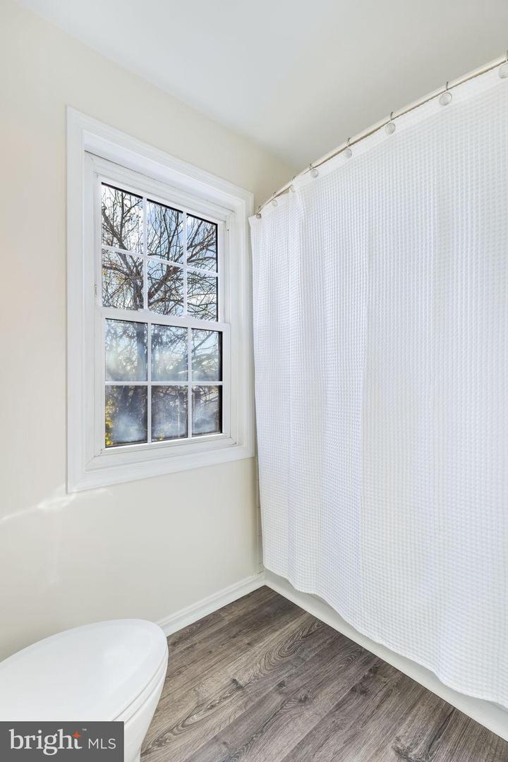 5406 BARRISTER PL, ALEXANDRIA, Virginia 22304, 3 Bedrooms Bedrooms, ,2 BathroomsBathrooms,Residential,For sale,5406 BARRISTER PL,VAAX2051550 MLS # VAAX2051550