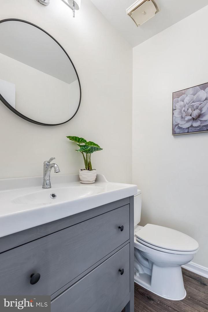 5406 BARRISTER PL, ALEXANDRIA, Virginia 22304, 3 Bedrooms Bedrooms, ,2 BathroomsBathrooms,Residential,For sale,5406 BARRISTER PL,VAAX2051550 MLS # VAAX2051550