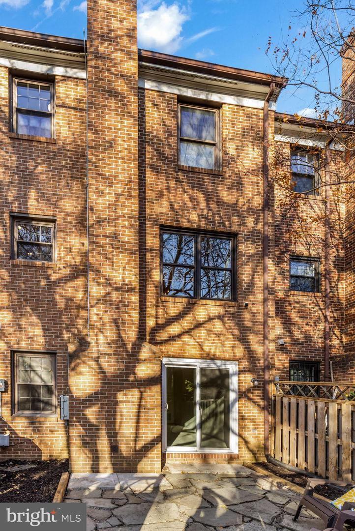 5406 BARRISTER PL, ALEXANDRIA, Virginia 22304, 3 Bedrooms Bedrooms, ,2 BathroomsBathrooms,Residential,For sale,5406 BARRISTER PL,VAAX2051550 MLS # VAAX2051550