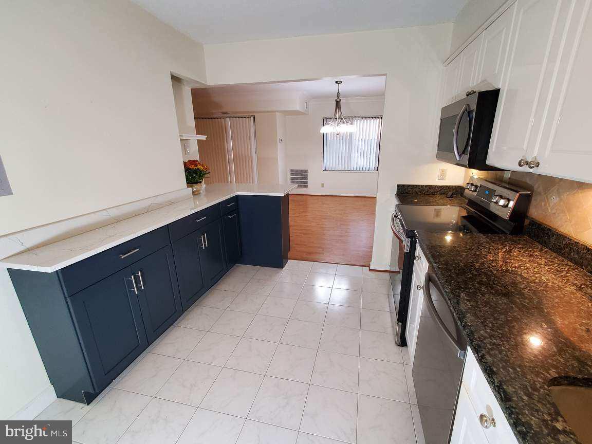 203 YOAKUM PKWY #1807, ALEXANDRIA, Virginia 22304, 2 Bedrooms Bedrooms, ,2 BathroomsBathrooms,Residential,For sale,203 YOAKUM PKWY #1807,VAAX2051600 MLS # VAAX2051600