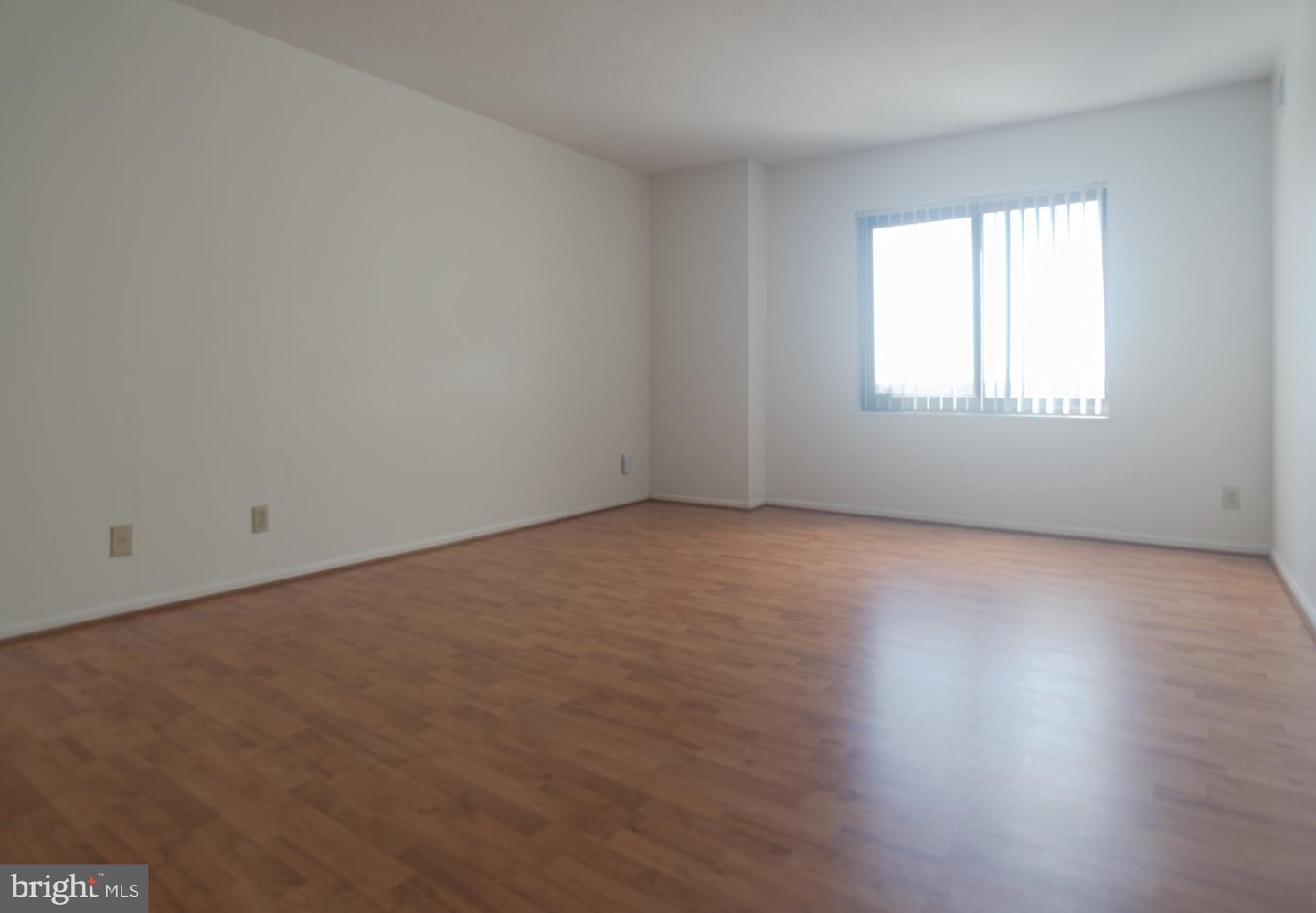 203 YOAKUM PKWY #1807, ALEXANDRIA, Virginia 22304, 2 Bedrooms Bedrooms, ,2 BathroomsBathrooms,Residential,For sale,203 YOAKUM PKWY #1807,VAAX2051600 MLS # VAAX2051600