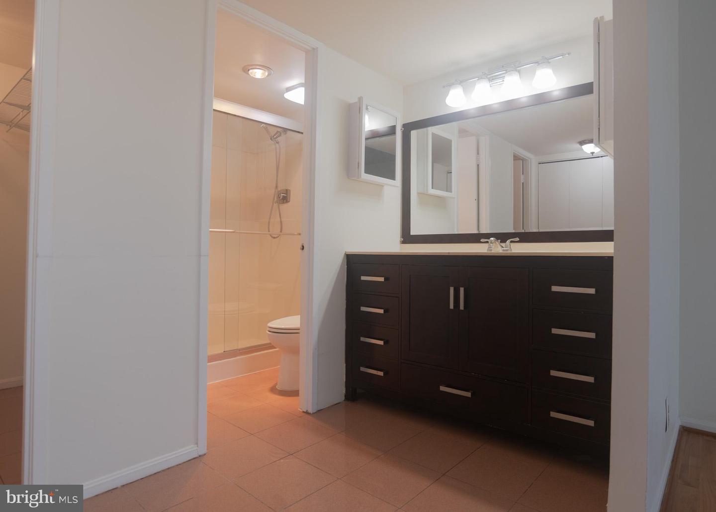 203 YOAKUM PKWY #1807, ALEXANDRIA, Virginia 22304, 2 Bedrooms Bedrooms, ,2 BathroomsBathrooms,Residential,For sale,203 YOAKUM PKWY #1807,VAAX2051600 MLS # VAAX2051600