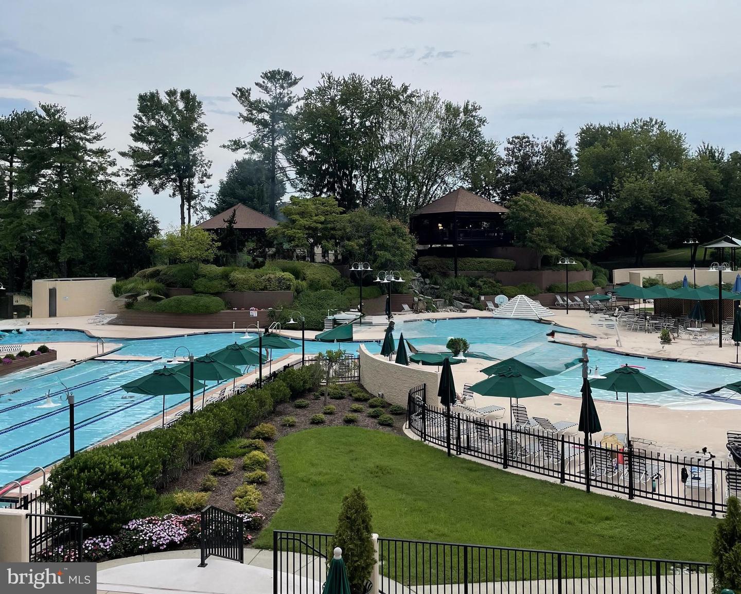 203 YOAKUM PKWY #1807, ALEXANDRIA, Virginia 22304, 2 Bedrooms Bedrooms, ,2 BathroomsBathrooms,Residential,For sale,203 YOAKUM PKWY #1807,VAAX2051600 MLS # VAAX2051600