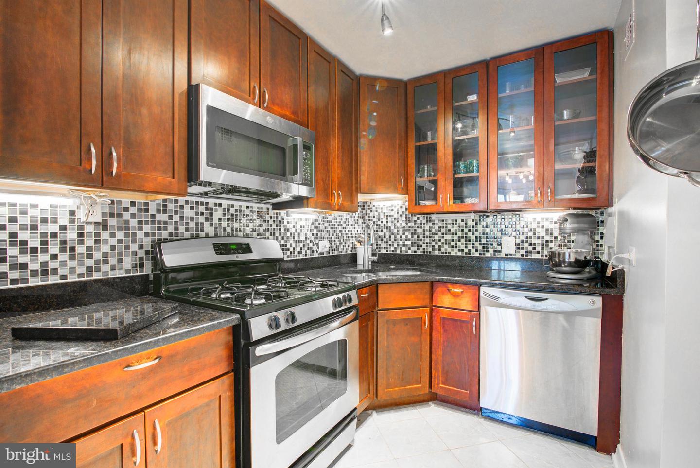 3000 SPOUT RUN PKWY #C603, ARLINGTON, Virginia 22201, 1 Bedroom Bedrooms, ,1 BathroomBathrooms,Residential,For sale,3000 SPOUT RUN PKWY #C603,VAAR2065880 MLS # VAAR2065880 3000 SPOUT RUN PKWY #C603, ARLINGTON, Virginia 22201, 1 Bedroom Bedrooms, ,1 BathroomBathrooms,Residential,For sale,3000 SPOUT RUN PKWY #C603,VAAR2065880 MLS # VAAR2065880