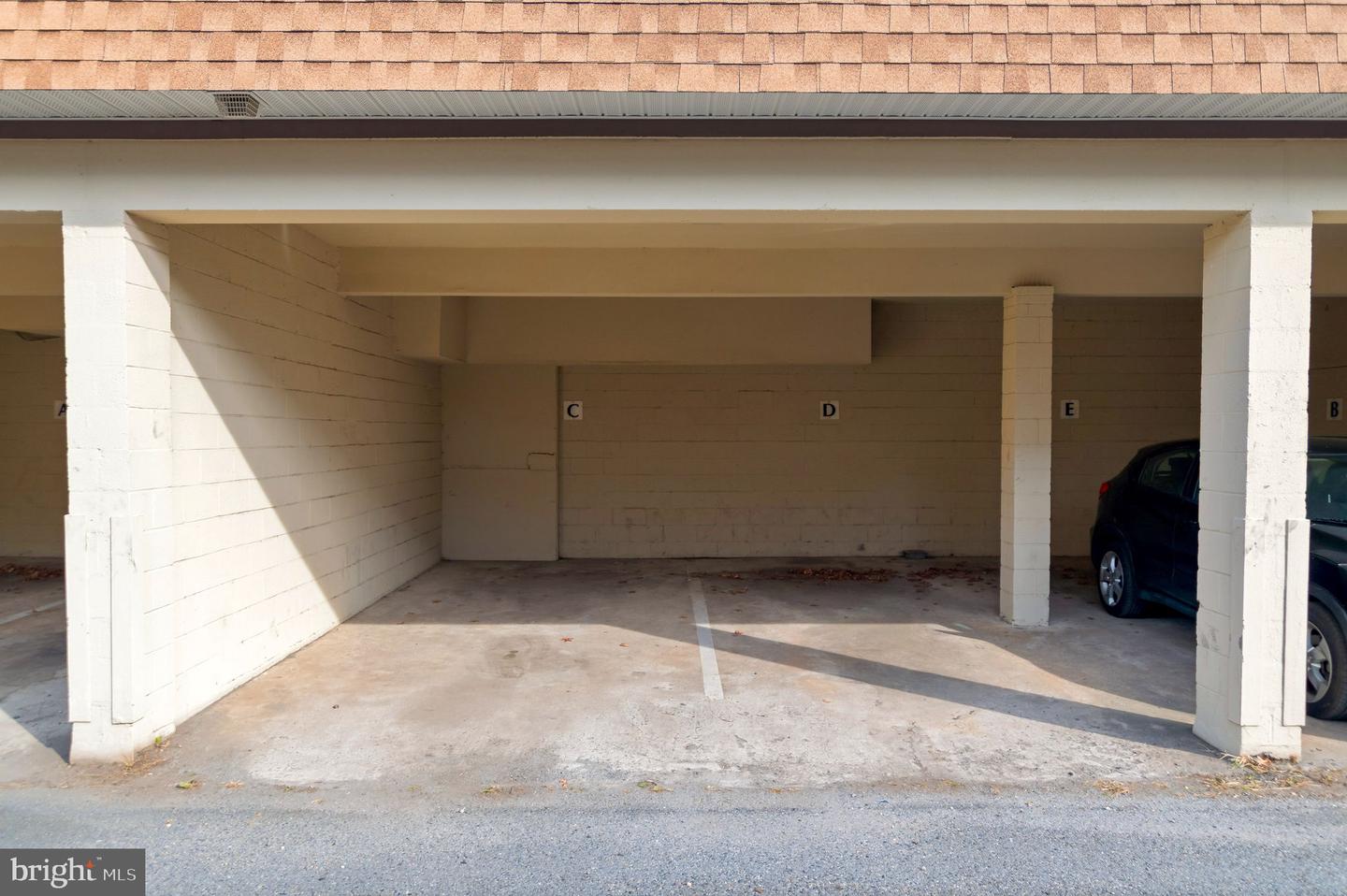 3878 HAVENWOOD PL #75D, ALEXANDRIA, Virginia 22309, 2 Bedrooms Bedrooms, ,1 BathroomBathrooms,Residential,For sale,3878 HAVENWOOD PL #75D,VAFX2278396 MLS # VAFX2278396