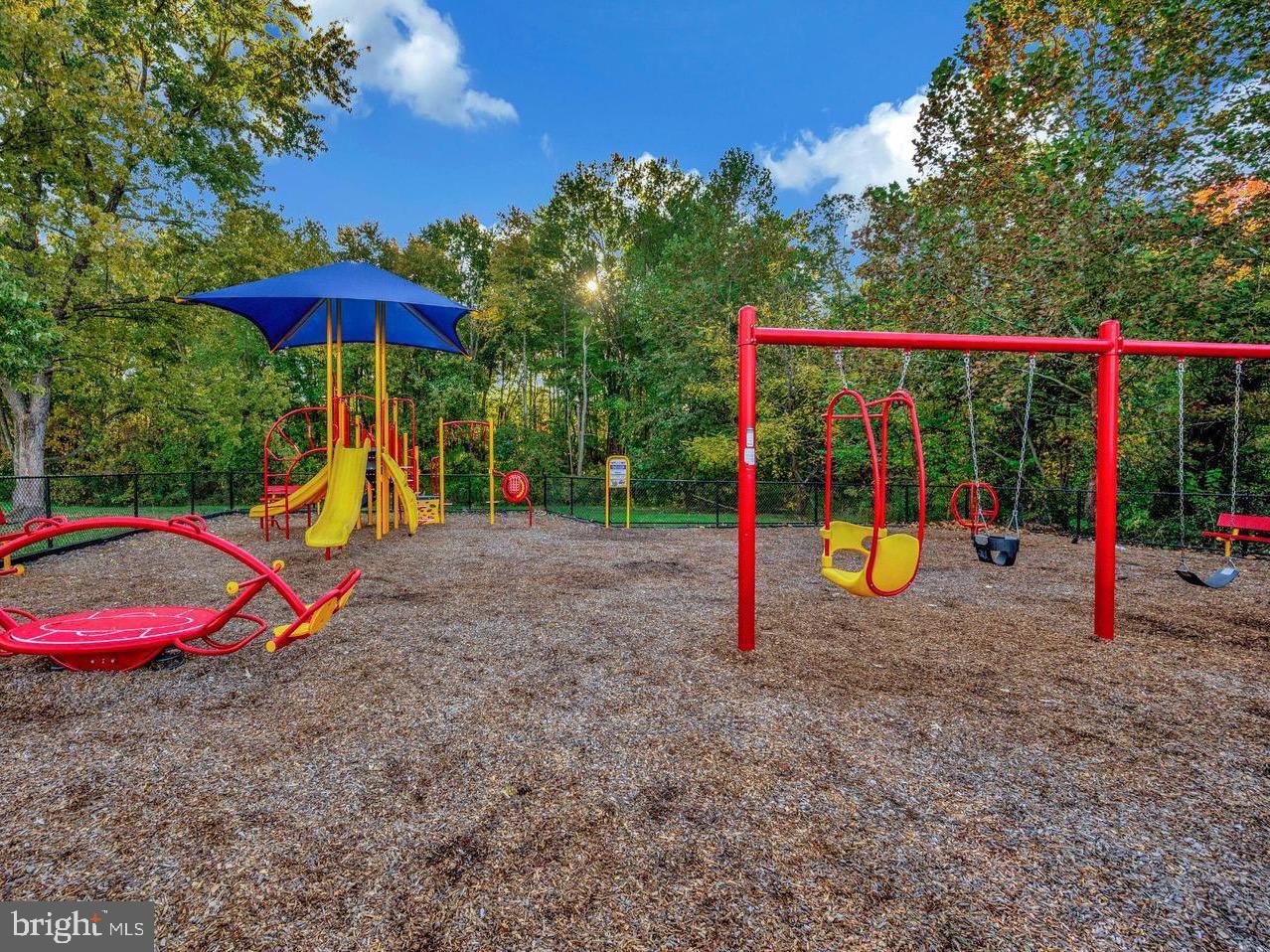 3878 HAVENWOOD PL #75D, ALEXANDRIA, Virginia 22309, 2 Bedrooms Bedrooms, ,1 BathroomBathrooms,Residential,For sale,3878 HAVENWOOD PL #75D,VAFX2278396 MLS # VAFX2278396