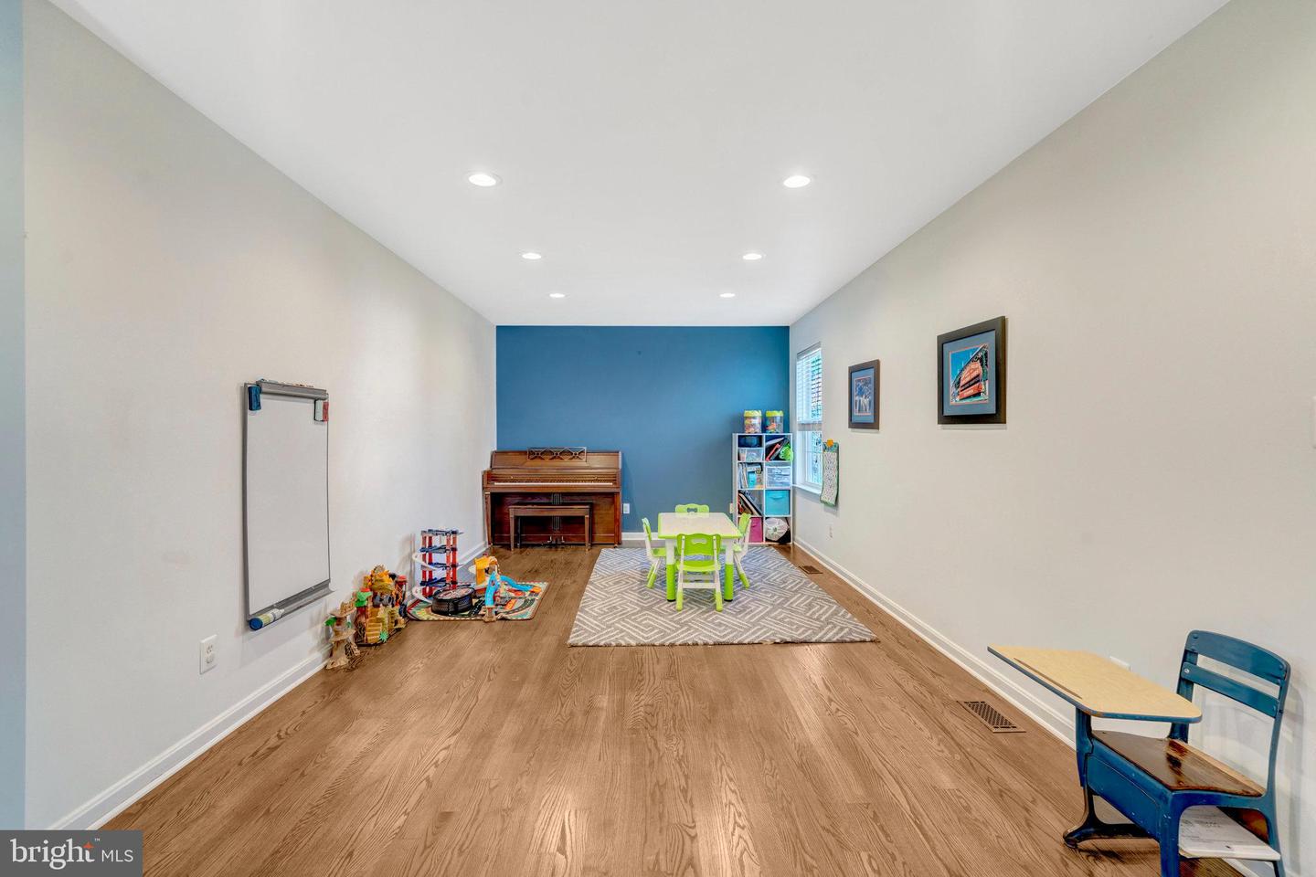 6935 LITTLE JOHN CT, HAYMARKET, Virginia 20169, 5 Bedrooms Bedrooms, ,4 BathroomsBathrooms,Residential,For sale,6935 LITTLE JOHN CT,VAPW2107566 MLS # VAPW2107566