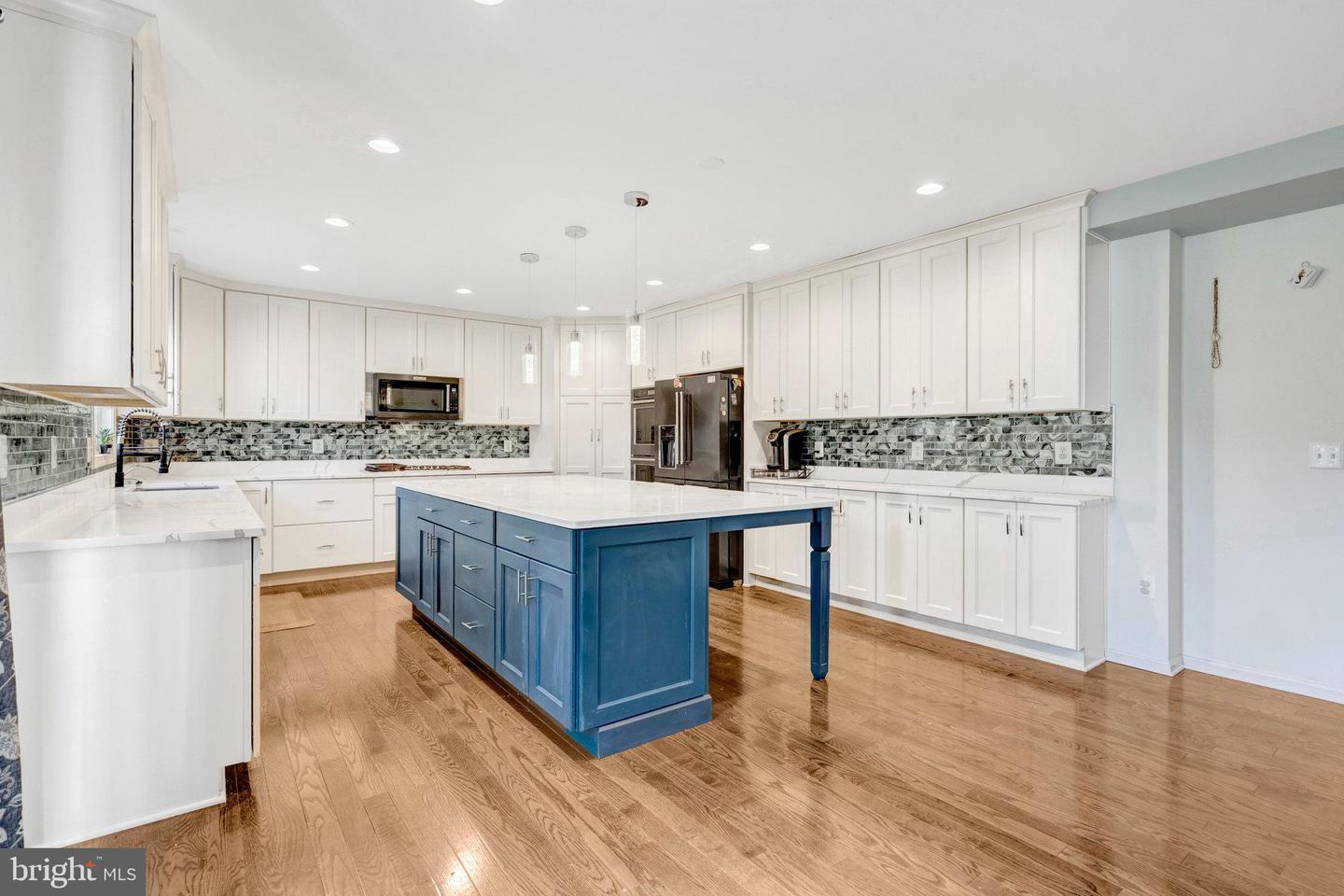 6935 LITTLE JOHN CT, HAYMARKET, Virginia 20169, 5 Bedrooms Bedrooms, ,4 BathroomsBathrooms,Residential,For sale,6935 LITTLE JOHN CT,VAPW2107566 MLS # VAPW2107566