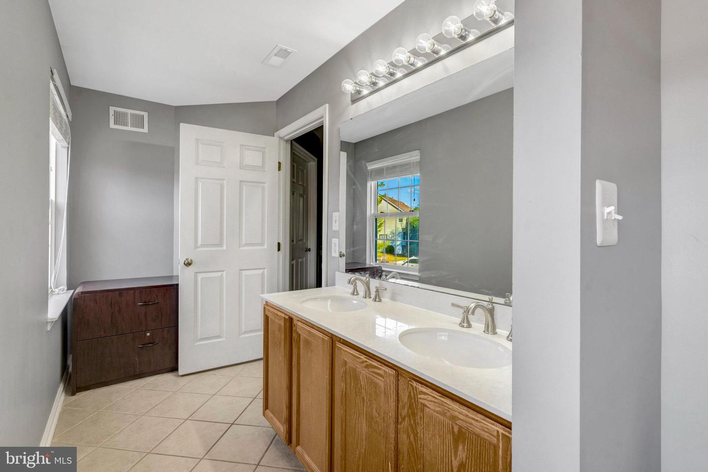 6935 LITTLE JOHN CT, HAYMARKET, Virginia 20169, 5 Bedrooms Bedrooms, ,4 BathroomsBathrooms,Residential,For sale,6935 LITTLE JOHN CT,VAPW2107566 MLS # VAPW2107566