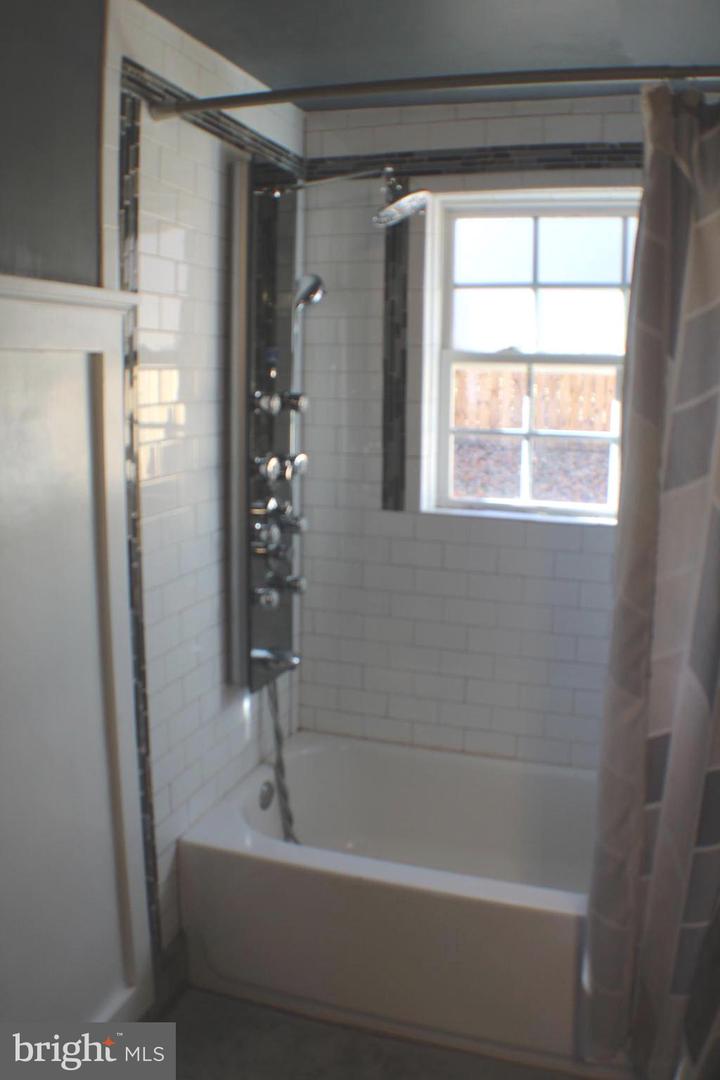 107 BOUNDARY DR, STAFFORD, Virginia 22556, 3 Bedrooms Bedrooms, ,1 BathroomBathrooms,Residential,For sale,107 BOUNDARY DR,VAST2044136 MLS # VAST2044136