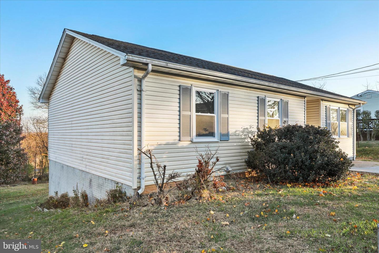 210 E 19TH ST, FRONT ROYAL, Virginia 22630, 3 Bedrooms Bedrooms, ,2 BathroomsBathrooms,Residential,For sale,210 E 19TH ST,VAWR2012760 MLS # VAWR2012760 210 E 19TH ST, FRONT ROYAL, Virginia 22630, 3 Bedrooms Bedrooms, ,2 BathroomsBathrooms,Residential,For sale,210 E 19TH ST,VAWR2012760 MLS # VAWR2012760