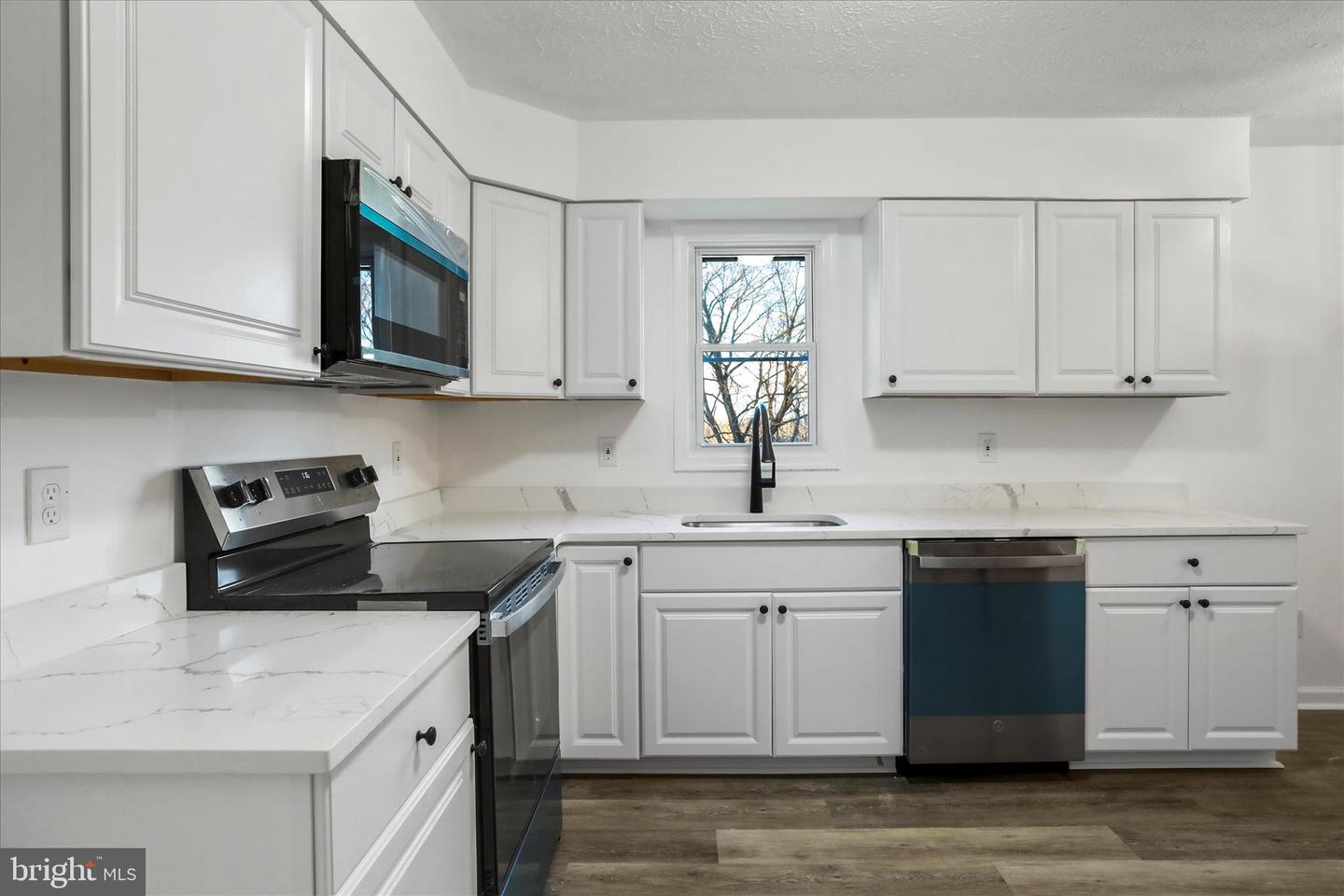 210 E 19TH ST, FRONT ROYAL, Virginia 22630, 3 Bedrooms Bedrooms, ,2 BathroomsBathrooms,Residential,For sale,210 E 19TH ST,VAWR2012760 MLS # VAWR2012760 210 E 19TH ST, FRONT ROYAL, Virginia 22630, 3 Bedrooms Bedrooms, ,2 BathroomsBathrooms,Residential,For sale,210 E 19TH ST,VAWR2012760 MLS # VAWR2012760