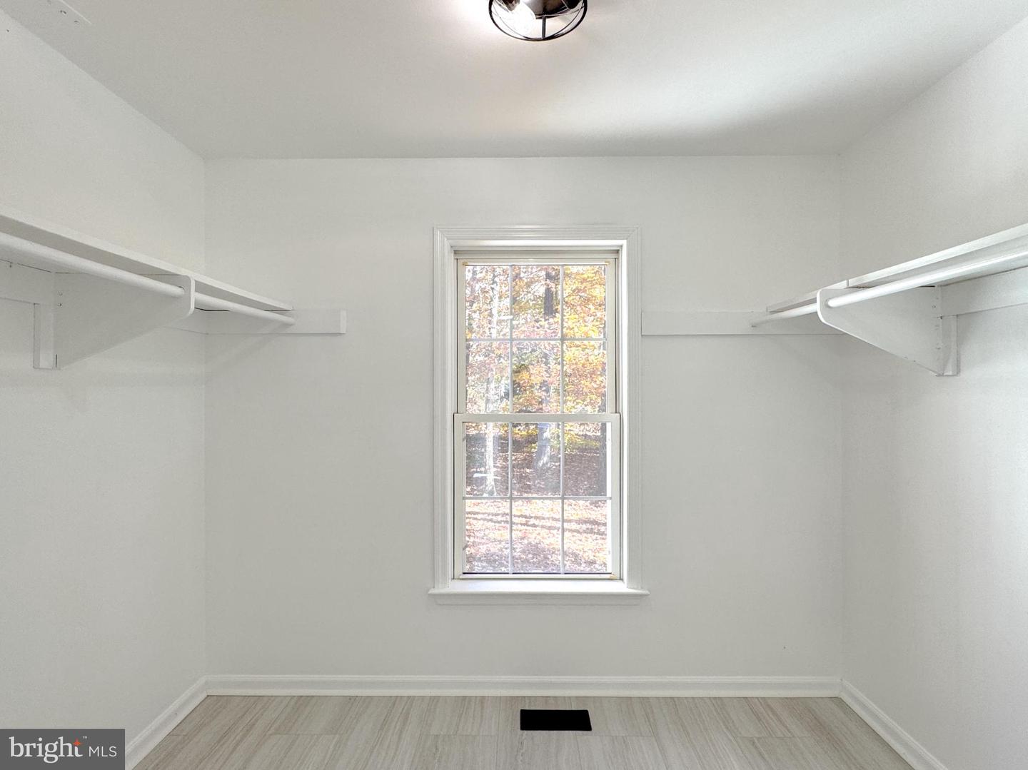 9947 KENTUCKY SPRINGS RD, MINERAL, Virginia 23117, 4 Bedrooms Bedrooms, 11 Rooms Rooms,2 BathroomsBathrooms,Residential,For sale,9947 KENTUCKY SPRINGS RD,VALA2008886 MLS # VALA2008886