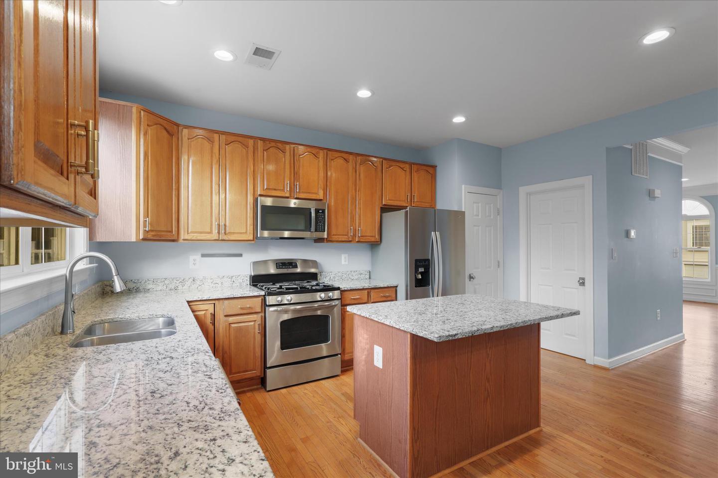 15680 AVOCET LOOP, WOODBRIDGE, Virginia 22191, 3 Bedrooms Bedrooms, ,3 BathroomsBathrooms,Residential,For sale,15680 AVOCET LOOP,VAPW2107628 MLS # VAPW2107628