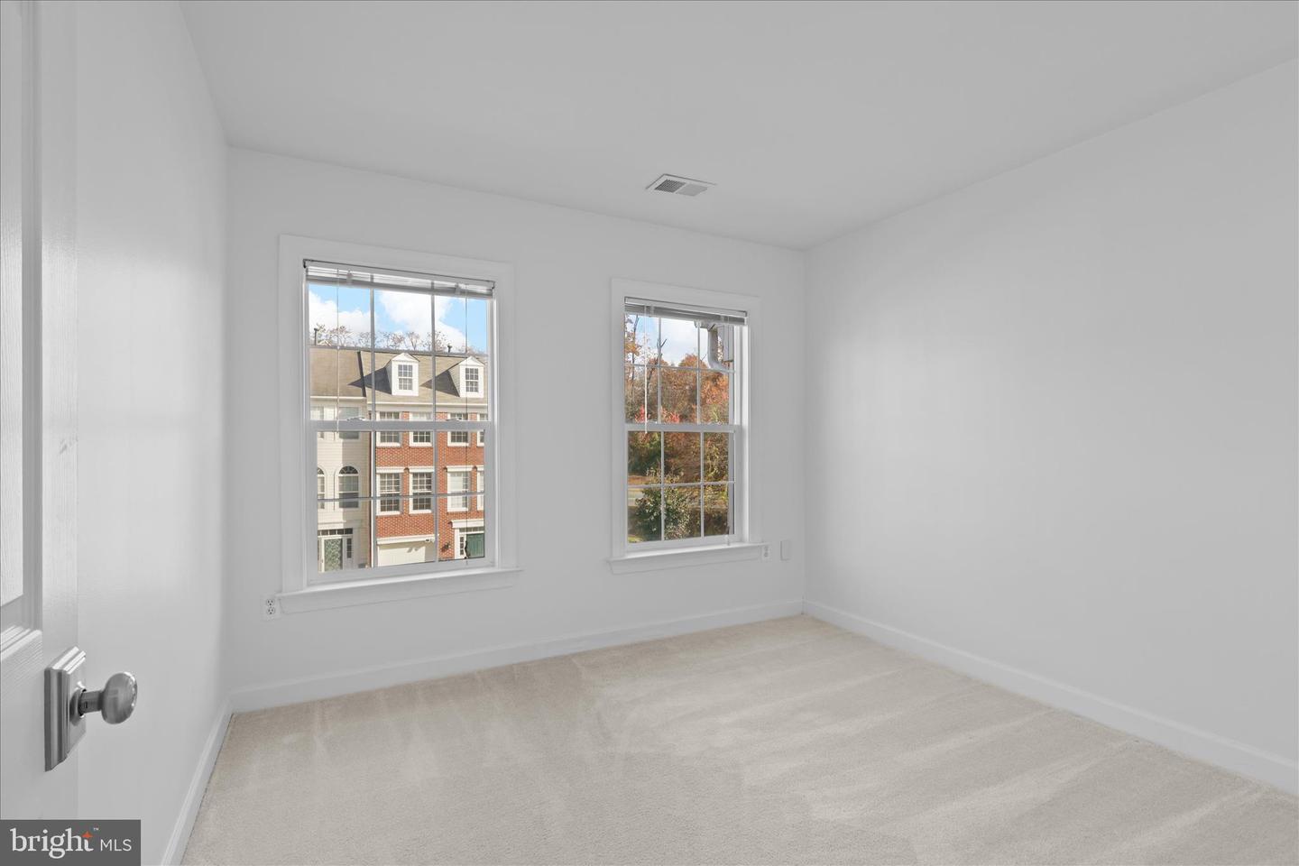 15680 AVOCET LOOP, WOODBRIDGE, Virginia 22191, 3 Bedrooms Bedrooms, ,3 BathroomsBathrooms,Residential,For sale,15680 AVOCET LOOP,VAPW2107628 MLS # VAPW2107628