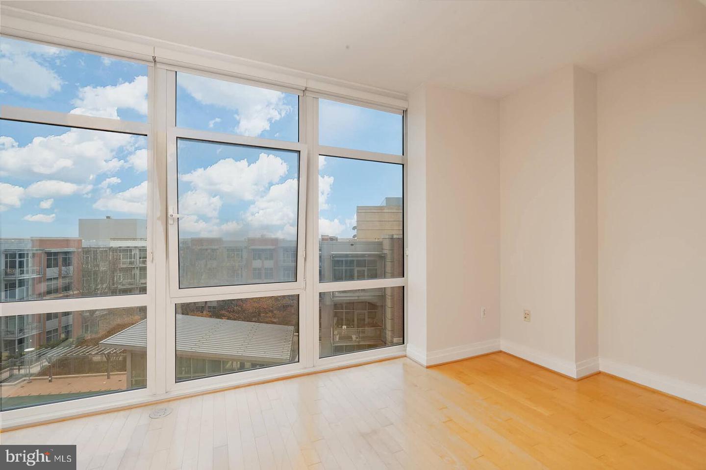 8220 CRESTWOOD HEIGHTS DR #714, MCLEAN, Virginia 22102, 1 Bedroom Bedrooms, 6 Rooms Rooms,1 BathroomBathrooms,Residential,For sale,8220 CRESTWOOD HEIGHTS DR #714,VAFX2278732 MLS # VAFX2278732 8220 CRESTWOOD HEIGHTS DR #714, MCLEAN, Virginia 22102, 1 Bedroom Bedrooms, 6 Rooms Rooms,1 BathroomBathrooms,Residential,For sale,8220 CRESTWOOD HEIGHTS DR #714,VAFX2278732 MLS # VAFX2278732