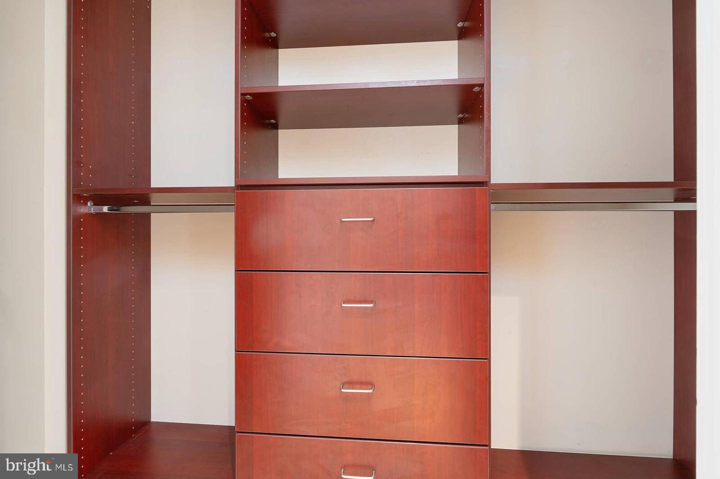 8220 CRESTWOOD HEIGHTS DR #714, MCLEAN, Virginia 22102, 1 Bedroom Bedrooms, 6 Rooms Rooms,1 BathroomBathrooms,Residential,For sale,8220 CRESTWOOD HEIGHTS DR #714,VAFX2278732 MLS # VAFX2278732 8220 CRESTWOOD HEIGHTS DR #714, MCLEAN, Virginia 22102, 1 Bedroom Bedrooms, 6 Rooms Rooms,1 BathroomBathrooms,Residential,For sale,8220 CRESTWOOD HEIGHTS DR #714,VAFX2278732 MLS # VAFX2278732