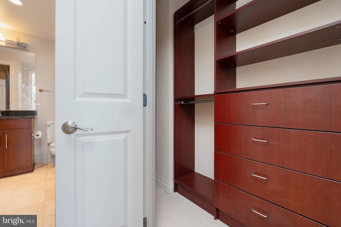 8220 CRESTWOOD HEIGHTS DR #714, MCLEAN, Virginia 22102, 1 Bedroom Bedrooms, 6 Rooms Rooms,1 BathroomBathrooms,Residential,For sale,8220 CRESTWOOD HEIGHTS DR #714,VAFX2278732 MLS # VAFX2278732 8220 CRESTWOOD HEIGHTS DR #714, MCLEAN, Virginia 22102, 1 Bedroom Bedrooms, 6 Rooms Rooms,1 BathroomBathrooms,Residential,For sale,8220 CRESTWOOD HEIGHTS DR #714,VAFX2278732 MLS # VAFX2278732