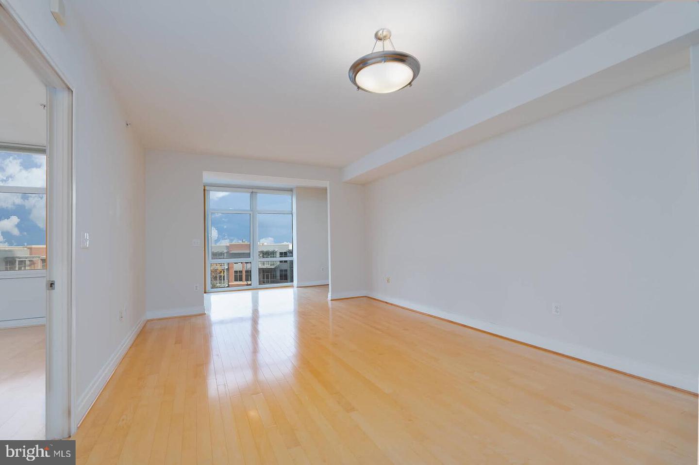 8220 CRESTWOOD HEIGHTS DR #714, MCLEAN, Virginia 22102, 1 Bedroom Bedrooms, 6 Rooms Rooms,1 BathroomBathrooms,Residential,For sale,8220 CRESTWOOD HEIGHTS DR #714,VAFX2278732 MLS # VAFX2278732 8220 CRESTWOOD HEIGHTS DR #714, MCLEAN, Virginia 22102, 1 Bedroom Bedrooms, 6 Rooms Rooms,1 BathroomBathrooms,Residential,For sale,8220 CRESTWOOD HEIGHTS DR #714,VAFX2278732 MLS # VAFX2278732