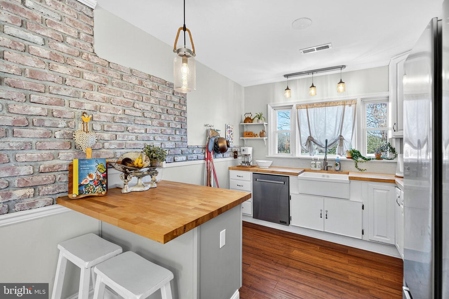 18321 CARRICO MILLS RD, STEVENSBURG, Virginia 22741, 3 Bedrooms Bedrooms, ,2 BathroomsBathrooms,Residential,For sale,18321 CARRICO MILLS RD,VACU2012048 MLS # VACU2012048 18321 CARRICO MILLS RD, STEVENSBURG, Virginia 22741, 3 Bedrooms Bedrooms, ,2 BathroomsBathrooms,Residential,For sale,18321 CARRICO MILLS RD,VACU2012048 MLS # VACU2012048