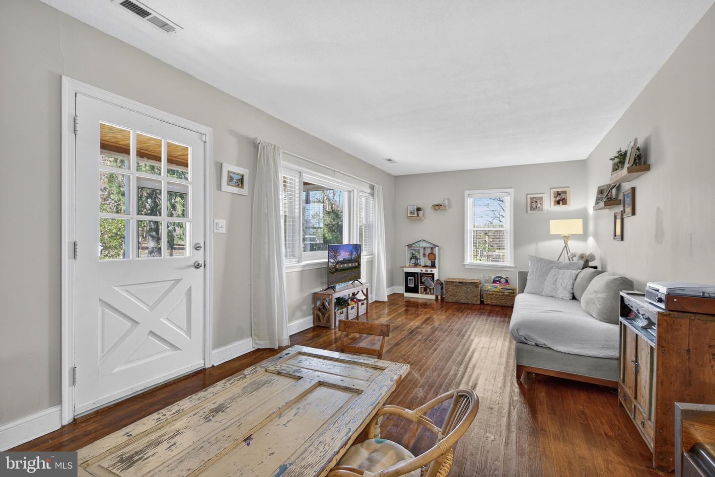 18321 CARRICO MILLS RD, STEVENSBURG, Virginia 22741, 3 Bedrooms Bedrooms, ,2 BathroomsBathrooms,Residential,For sale,18321 CARRICO MILLS RD,VACU2012048 MLS # VACU2012048 18321 CARRICO MILLS RD, STEVENSBURG, Virginia 22741, 3 Bedrooms Bedrooms, ,2 BathroomsBathrooms,Residential,For sale,18321 CARRICO MILLS RD,VACU2012048 MLS # VACU2012048