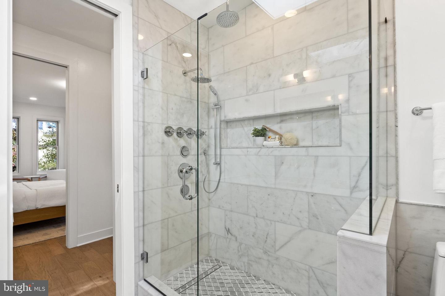 1822 11TH ST NW, WASHINGTON, District Of Columbia 20001, 3 Bedrooms Bedrooms, ,2 BathroomsBathrooms,Residential,For sale,1822 11TH ST NW,DCDC2231496 MLS # DCDC2231496
