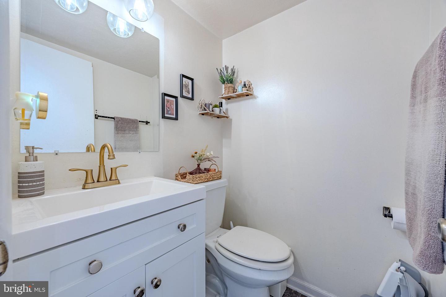 14748 ENDSLEY TURN, WOODBRIDGE, Virginia 22193, 3 Bedrooms Bedrooms, 7 Rooms Rooms,1 BathroomBathrooms,Residential,For sale,14748 ENDSLEY TURN,VAPW2107568 MLS # VAPW2107568