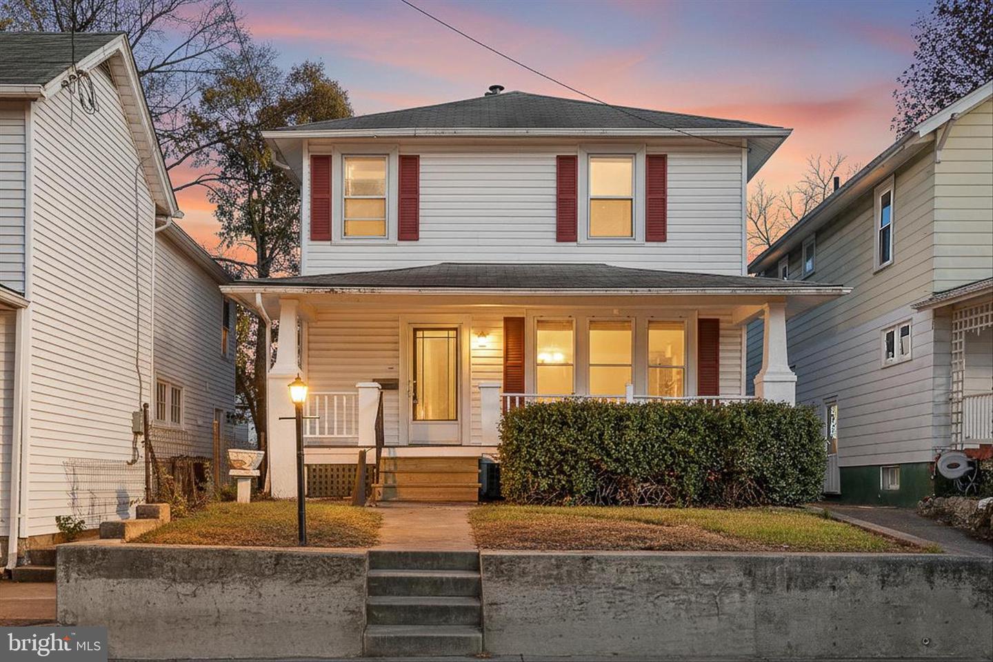 1006 S CAMERON ST, WINCHESTER, Virginia 22601, 4 Bedrooms Bedrooms, ,1 BathroomBathrooms,Residential,For sale,1006 S CAMERON ST,VAWI2009448 MLS # VAWI2009448 1006 S CAMERON ST, WINCHESTER, Virginia 22601, 4 Bedrooms Bedrooms, ,1 BathroomBathrooms,Residential,For sale,1006 S CAMERON ST,VAWI2009448 MLS # VAWI2009448