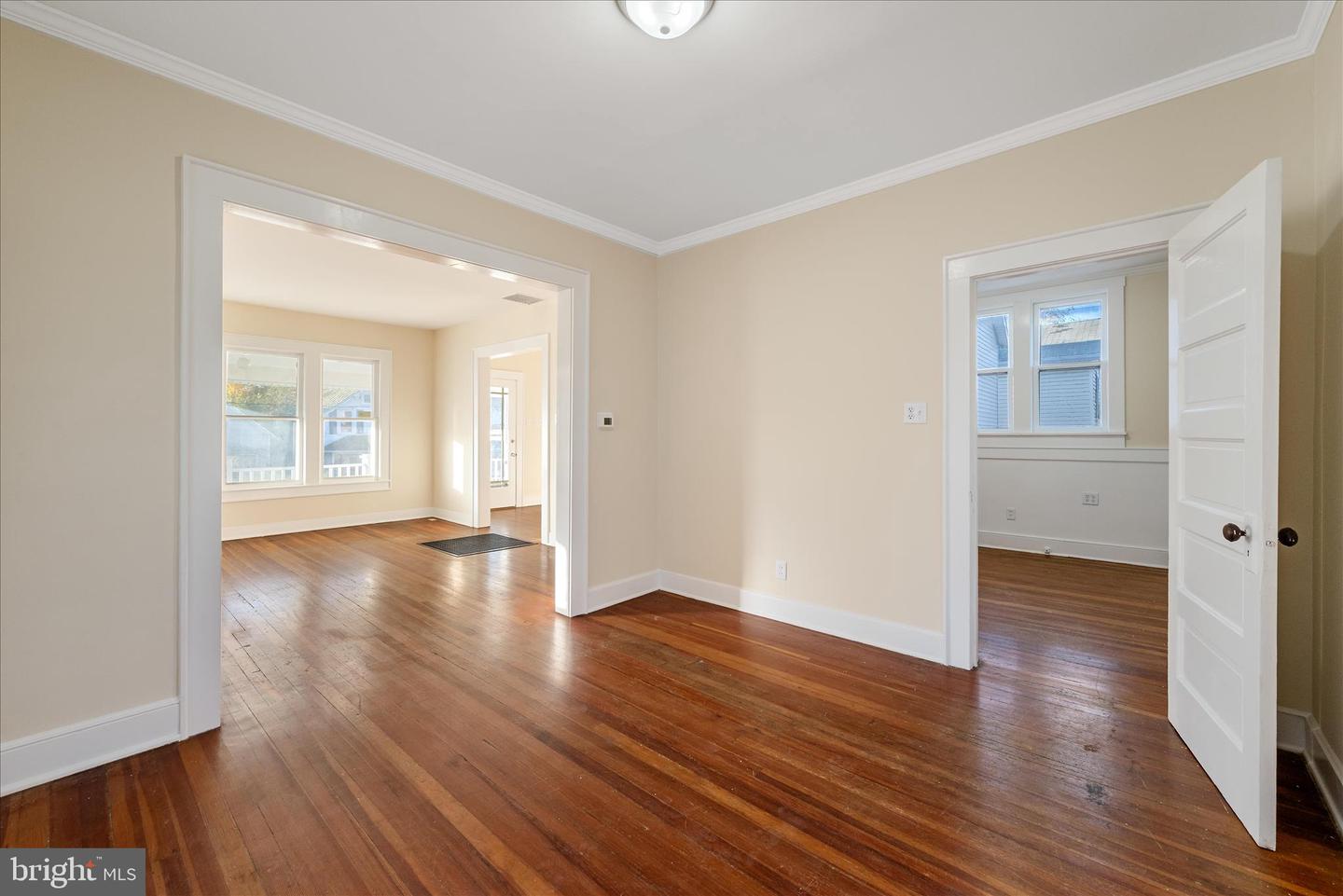 1006 S CAMERON ST, WINCHESTER, Virginia 22601, 4 Bedrooms Bedrooms, ,1 BathroomBathrooms,Residential,For sale,1006 S CAMERON ST,VAWI2009448 MLS # VAWI2009448 1006 S CAMERON ST, WINCHESTER, Virginia 22601, 4 Bedrooms Bedrooms, ,1 BathroomBathrooms,Residential,For sale,1006 S CAMERON ST,VAWI2009448 MLS # VAWI2009448