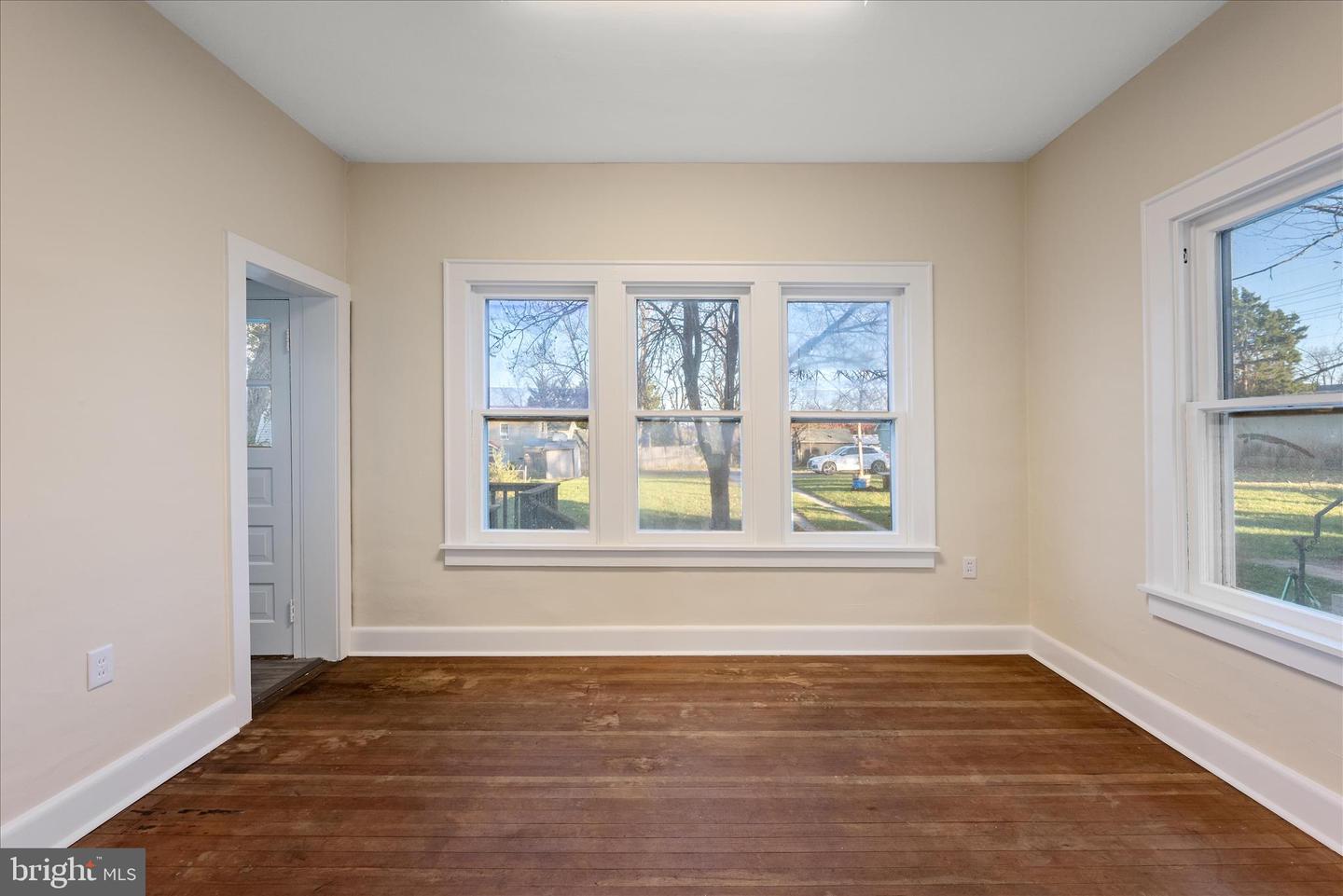 1006 S CAMERON ST, WINCHESTER, Virginia 22601, 4 Bedrooms Bedrooms, ,1 BathroomBathrooms,Residential,For sale,1006 S CAMERON ST,VAWI2009448 MLS # VAWI2009448 1006 S CAMERON ST, WINCHESTER, Virginia 22601, 4 Bedrooms Bedrooms, ,1 BathroomBathrooms,Residential,For sale,1006 S CAMERON ST,VAWI2009448 MLS # VAWI2009448